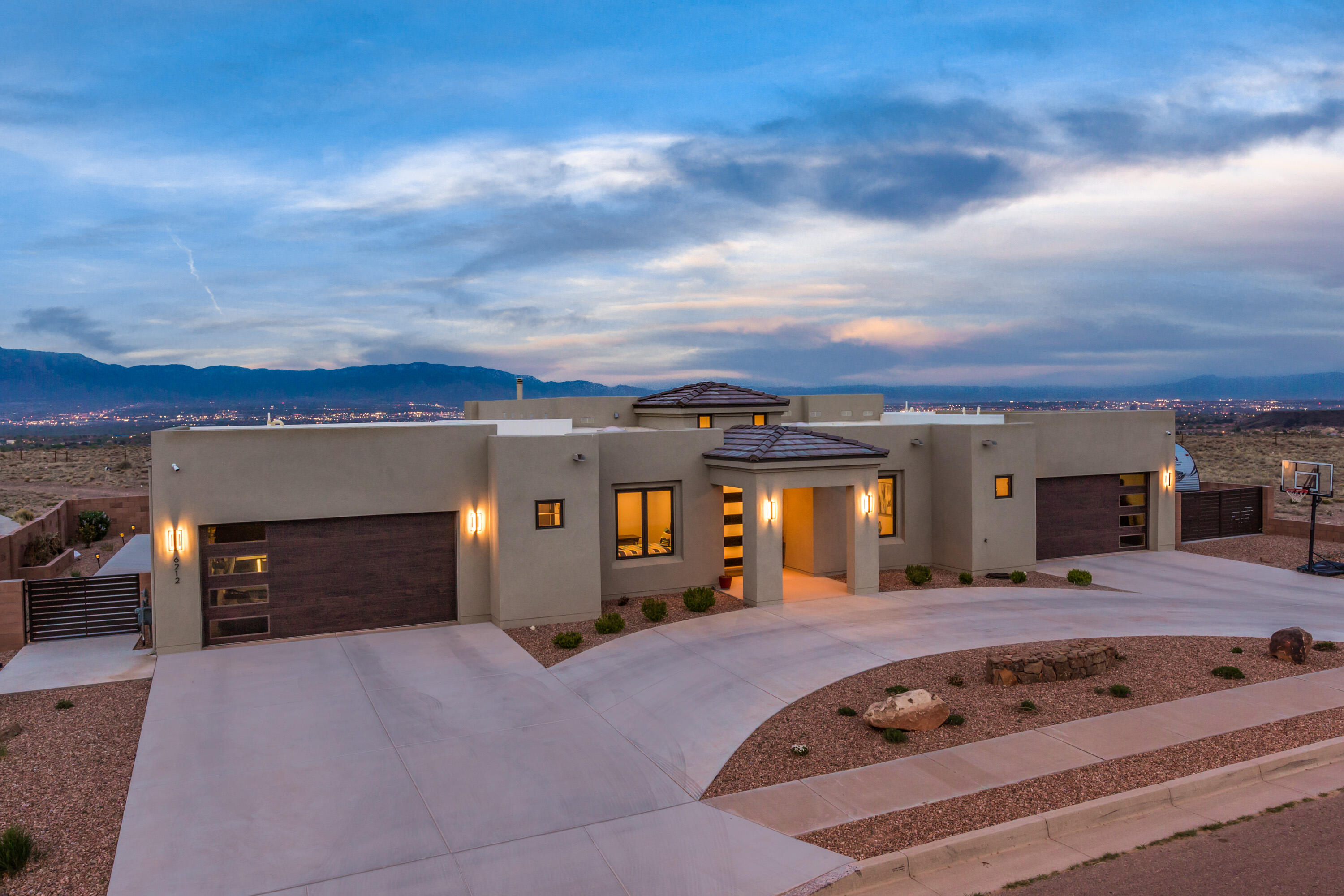 6212 Marigold Court NW, Albuquerque, NM 87120