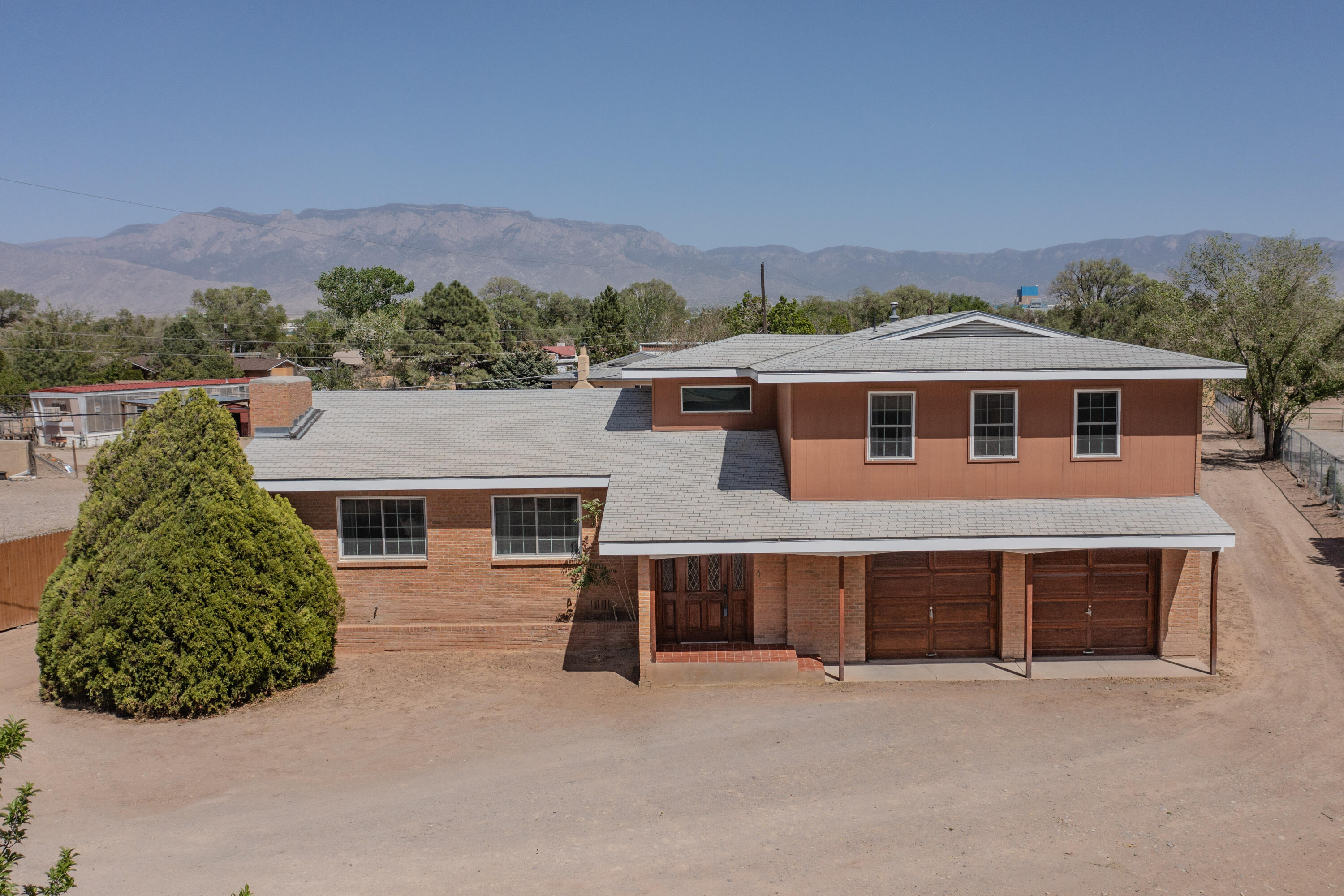 8748 2Nd Street NW, Albuquerque, NM 87114