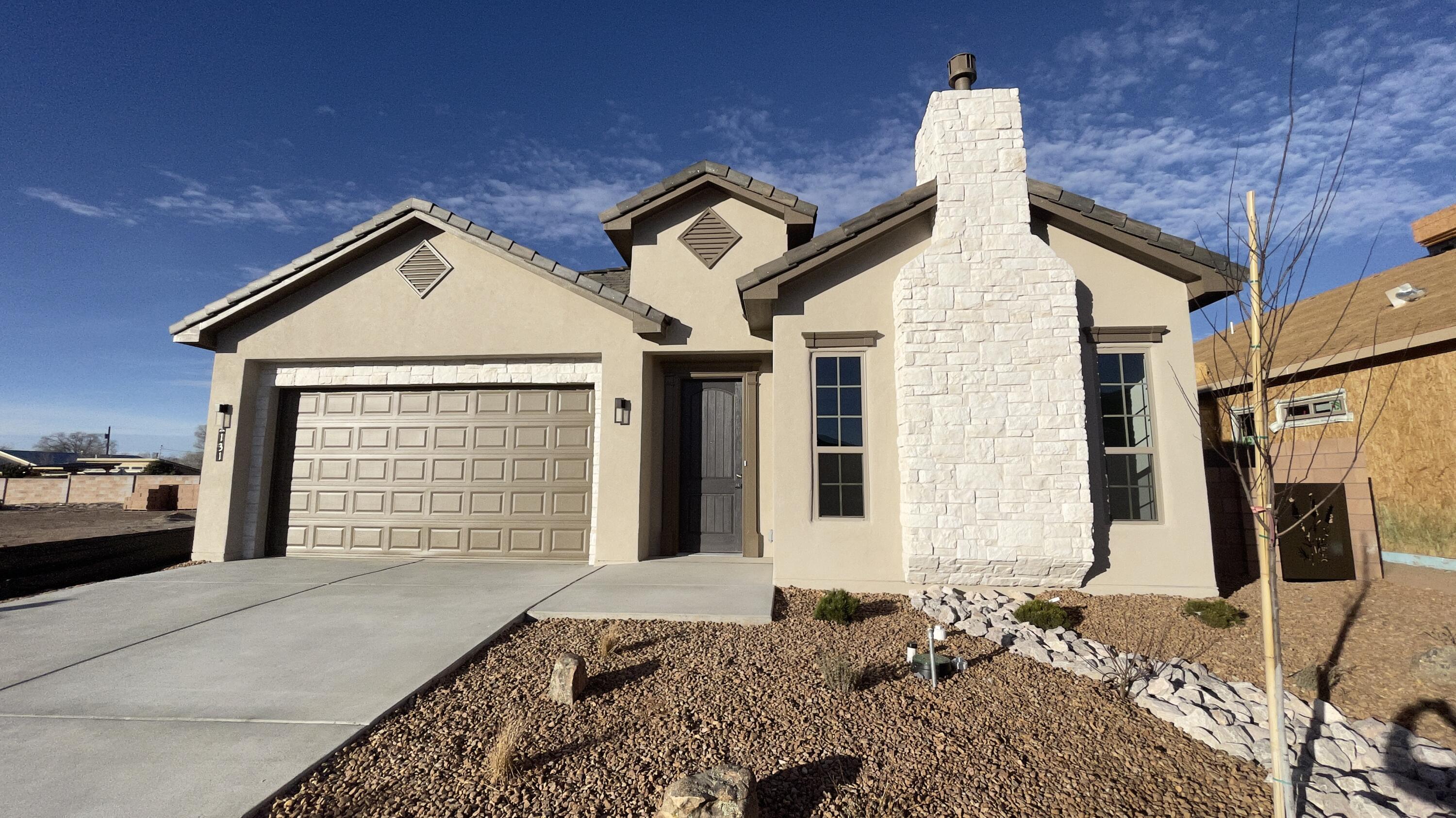 152 Fernleaf Court NW, Albuquerque, NM 87107