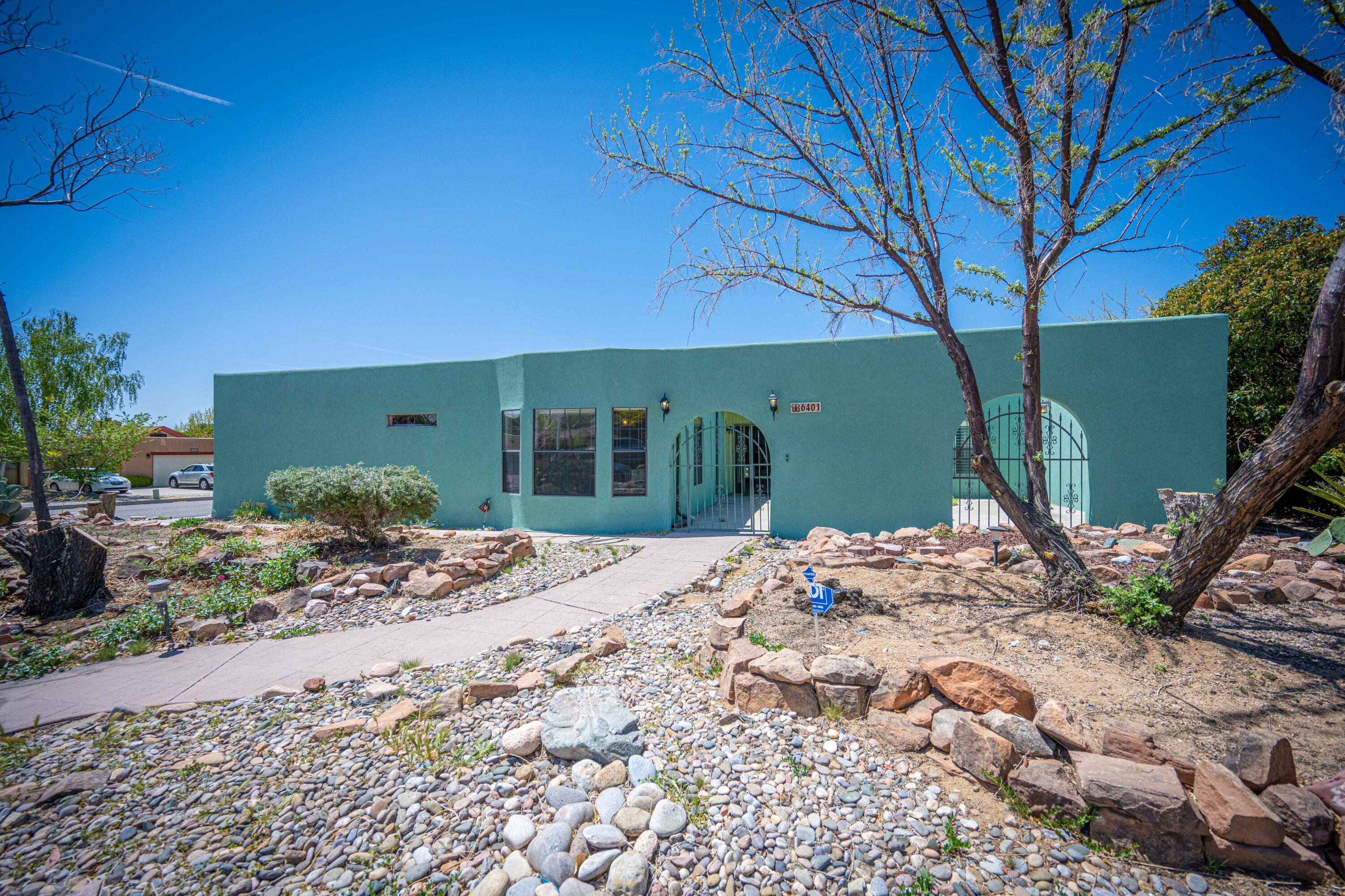 6401 Cranbrook Street NE, Albuquerque, NM 87111
