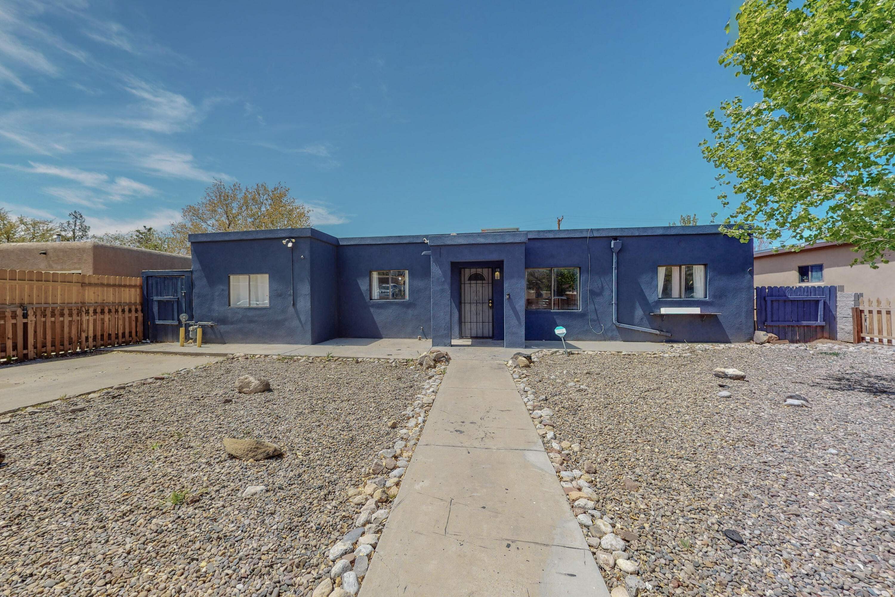 1337 Boatright Drive NE, Albuquerque, NM 87112