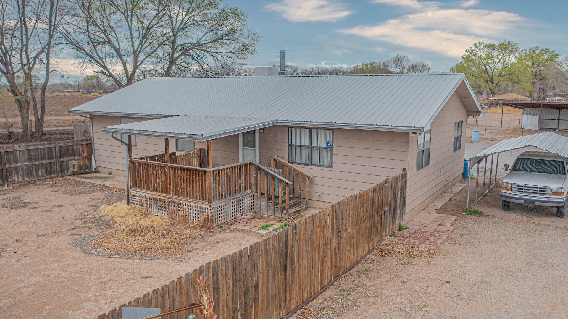 17 Don Juan Drive, Los Lunas, NM 87031