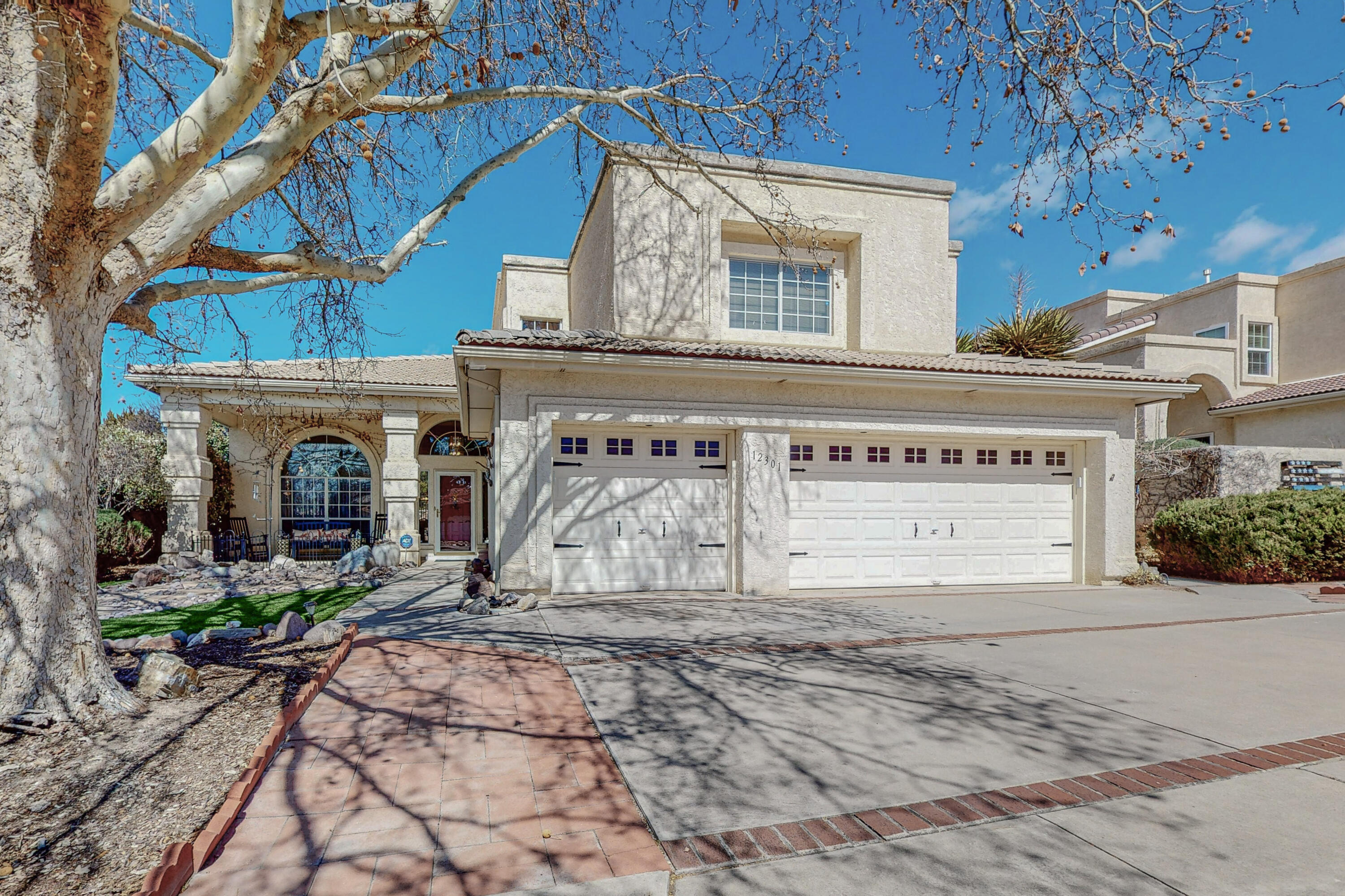 12301 La Vista Grande Drive NE, Albuquerque, NM 87111