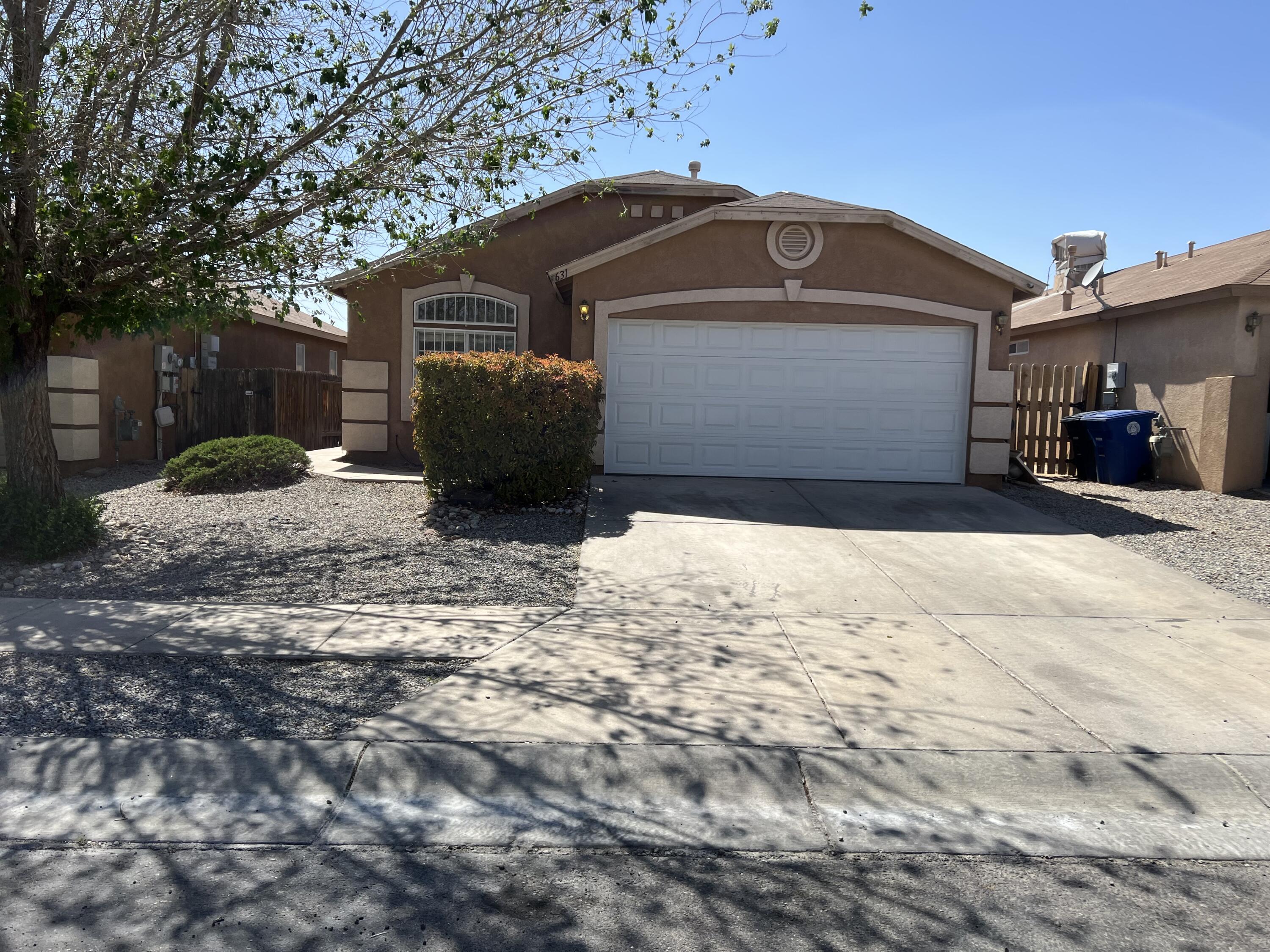 631 Saddle Blanket Trail SW, Albuquerque, NM 87121
