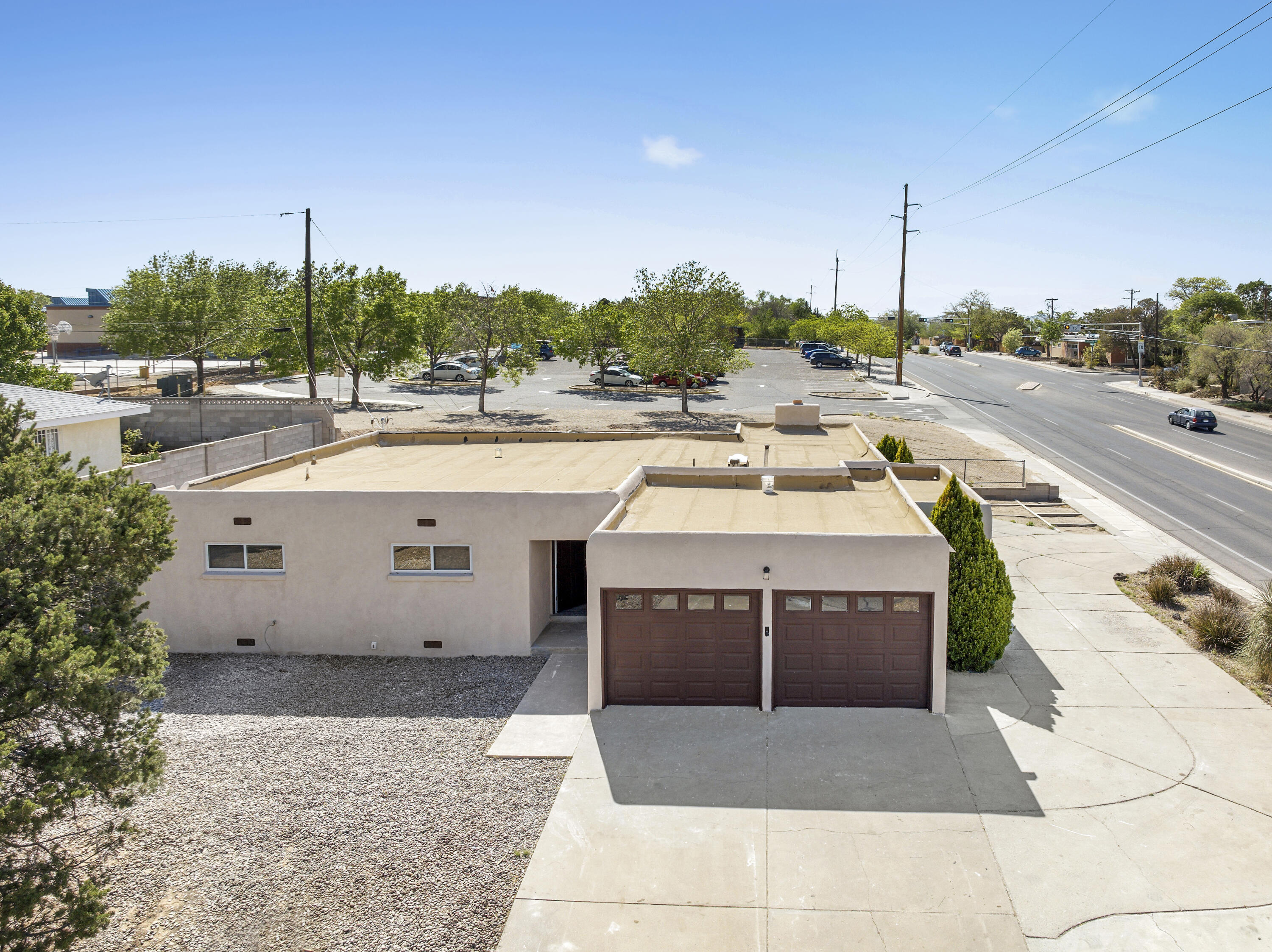 1621 Lafayette Drive NE, Albuquerque, NM 87106