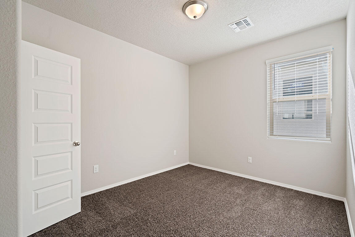 4852 Long's Peak Road NE, Rio Rancho, NM 87144