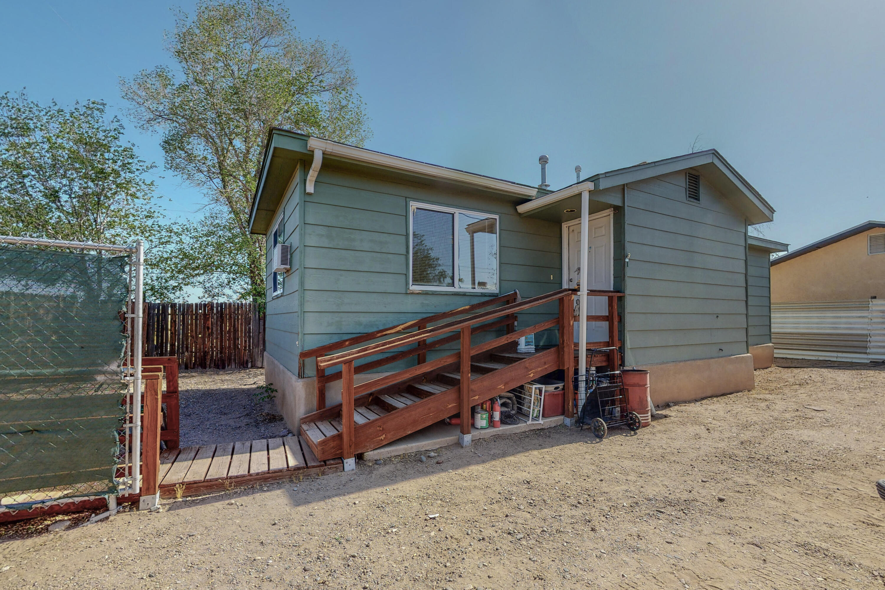 307 Hernandez Road NE, Albuquerque, NM 87113