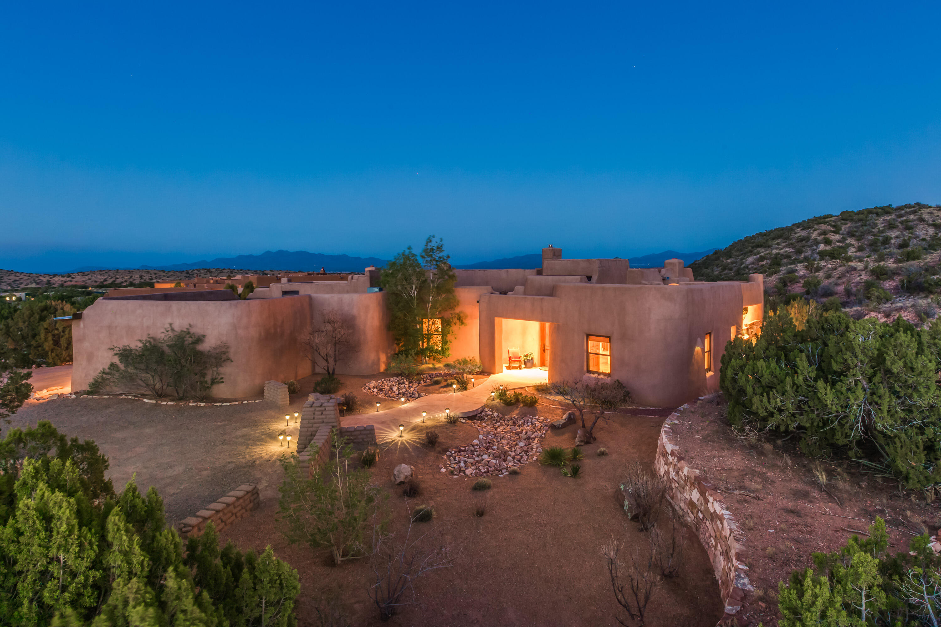 124 Diamond Tail Road, Placitas, NM 87043