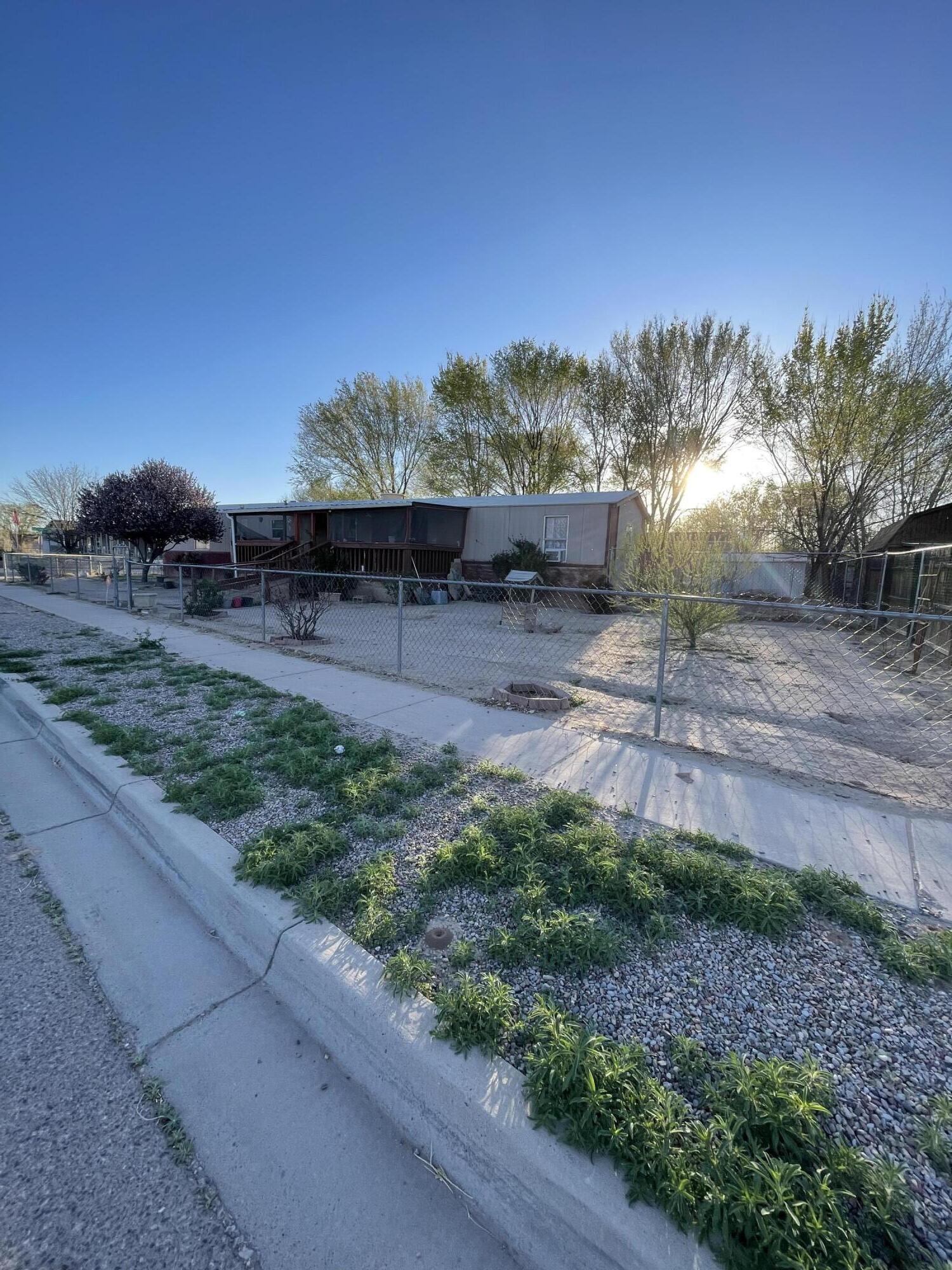 1150 Desert Flower Avenue SE, Los Lunas, NM 87031