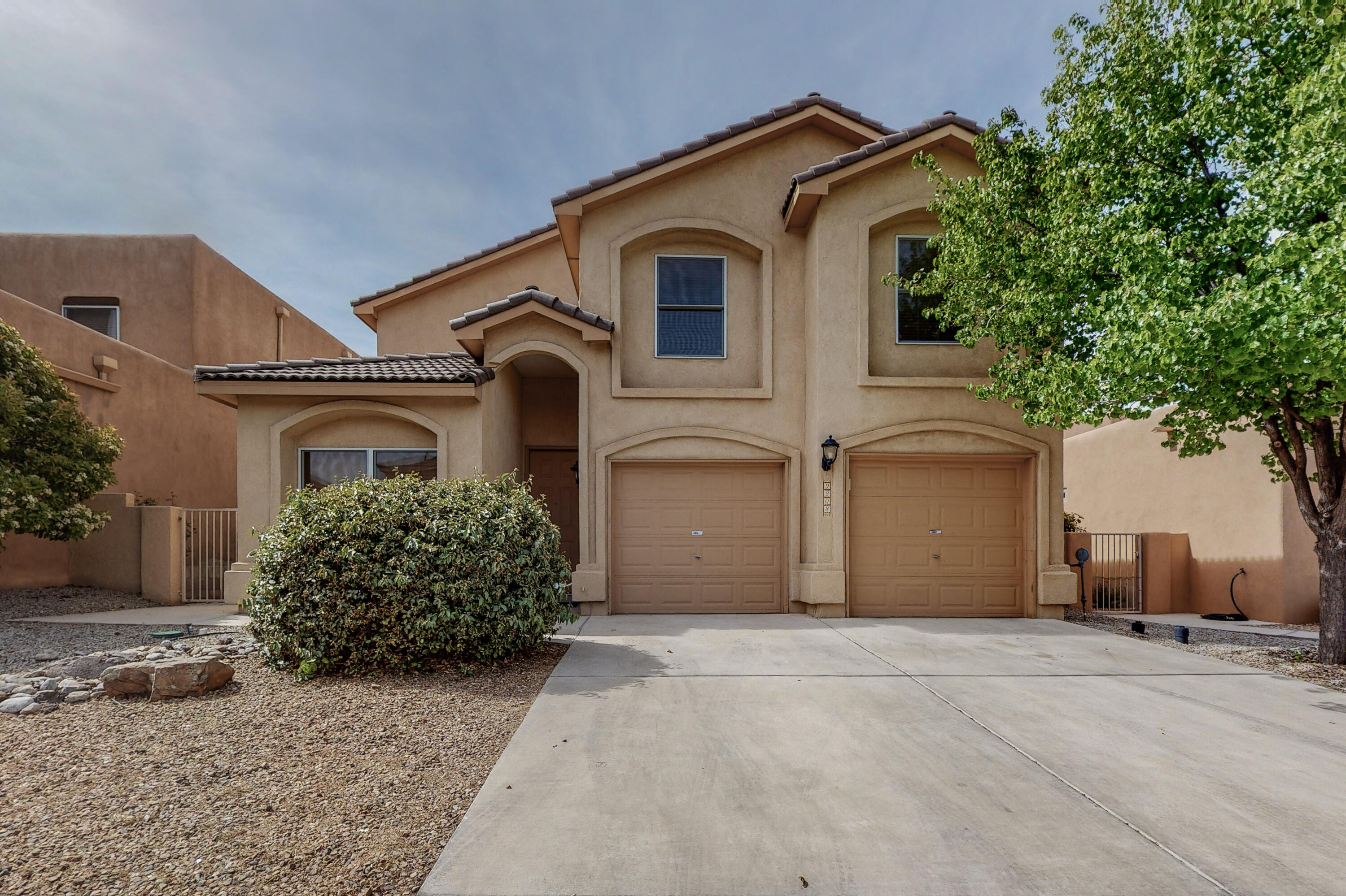 9208 Bluewood Lane NE, Albuquerque, NM 87122