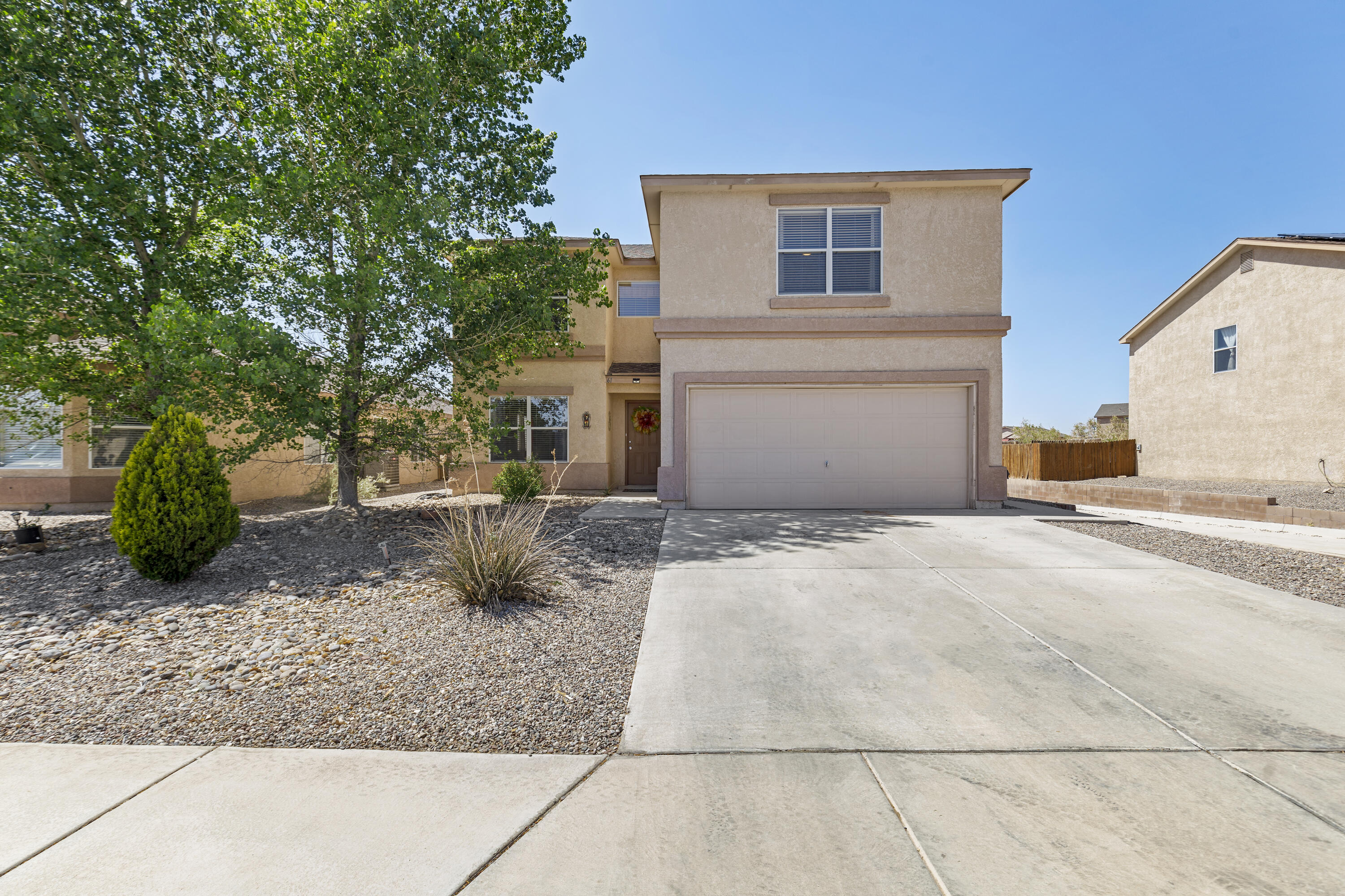 61 Avenida Jardin, Los Lunas, NM 87031