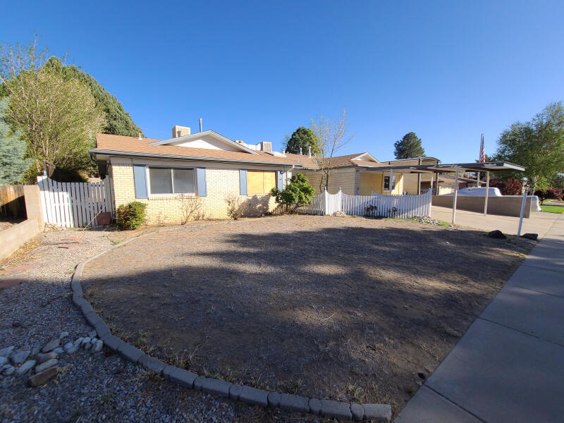 3304 Black Hills Road NE, Albuquerque, NM 87111