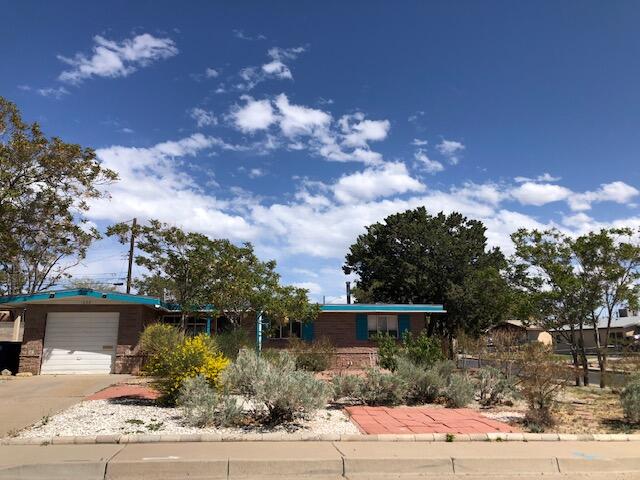 1002 Claudine Street NE, Albuquerque, NM 87112