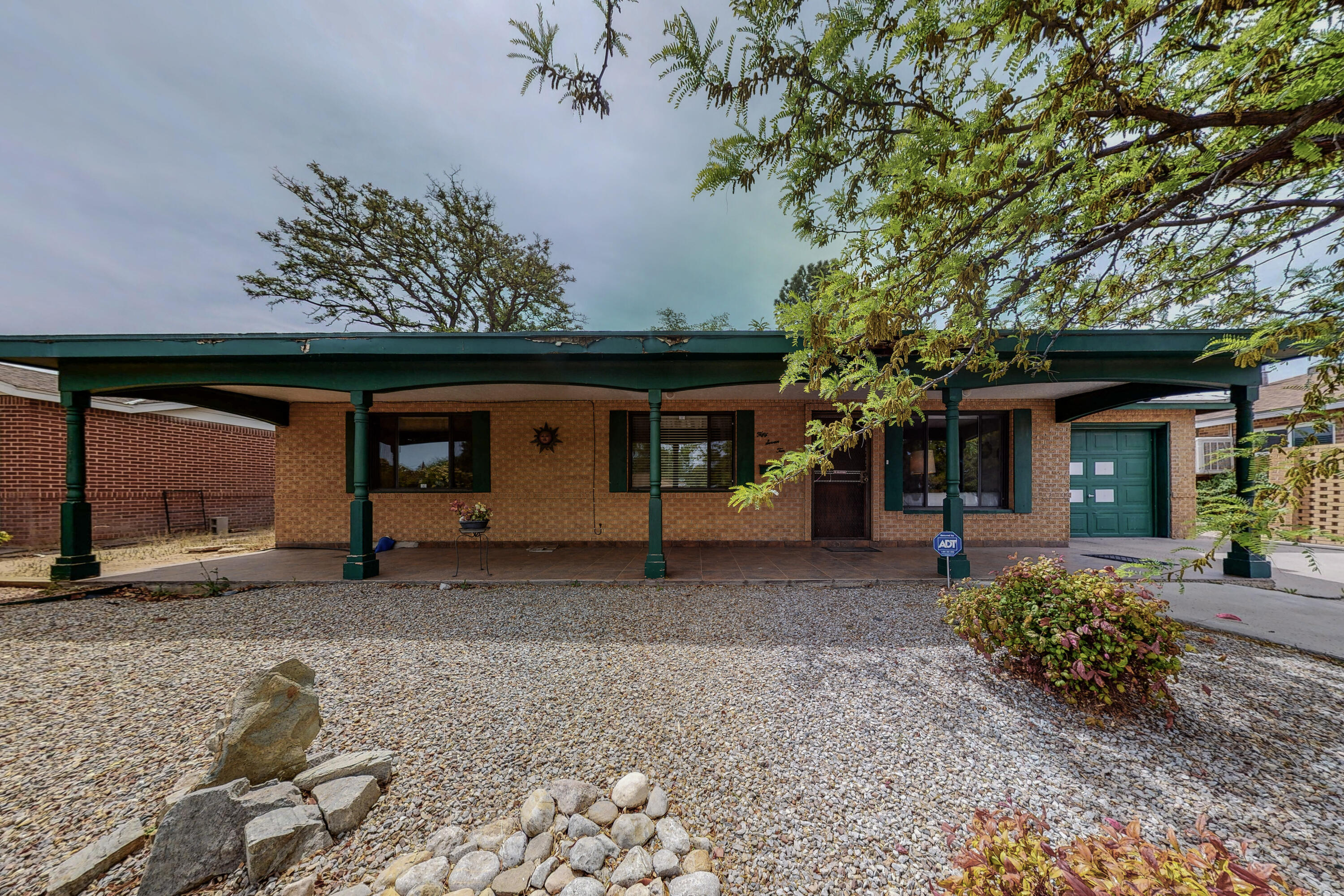 5710 Hannett Avenue NE, Albuquerque, NM 87110