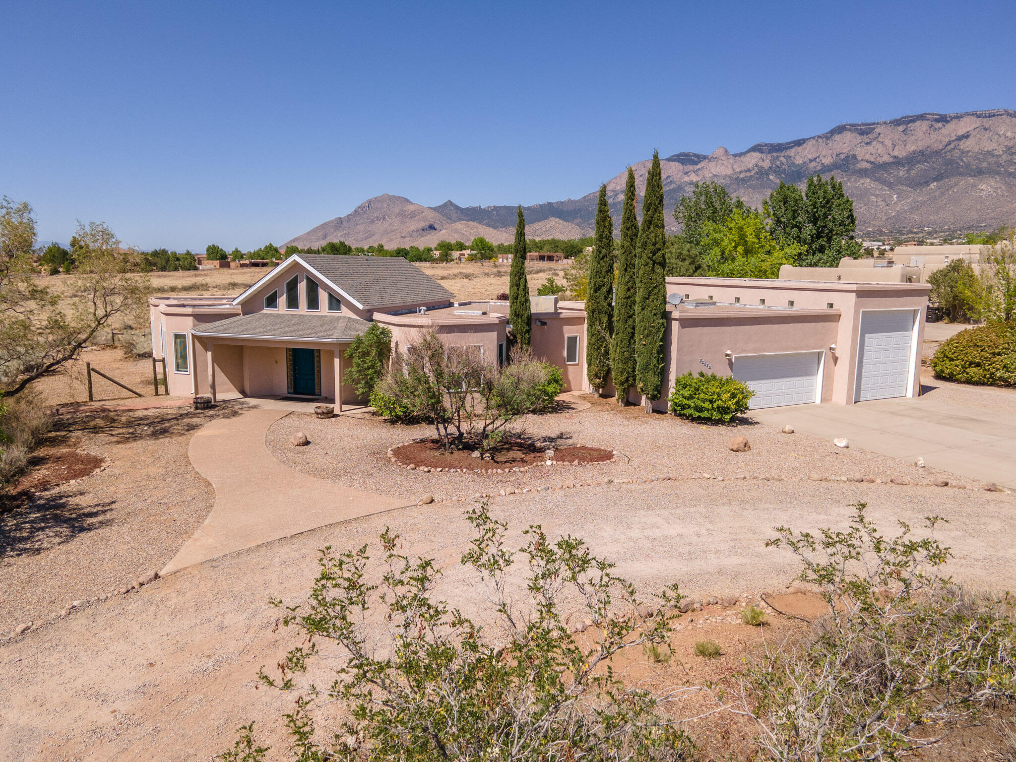 9801 San Francisco Road NE, Albuquerque, NM 87122