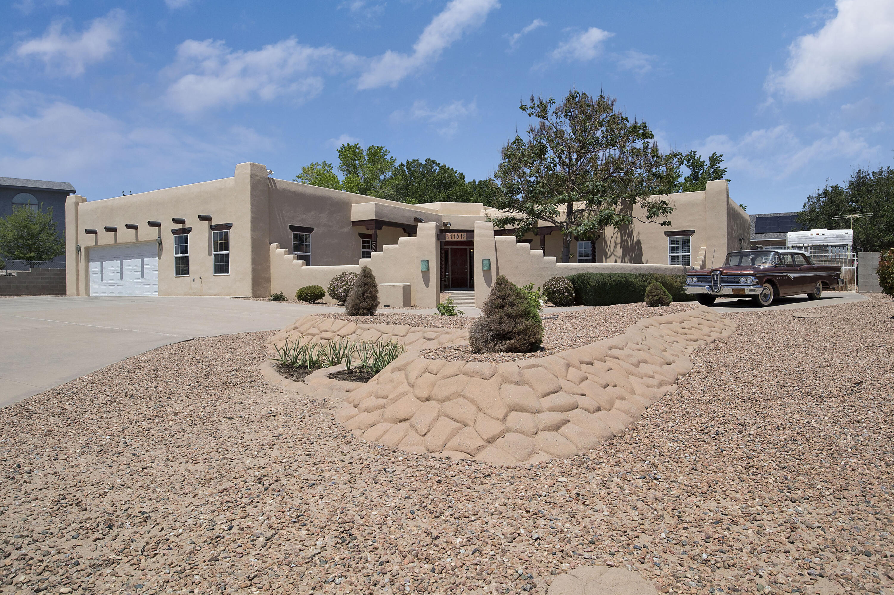 1161 Mesa Ridge Drive SW, Los Lunas, NM 87031