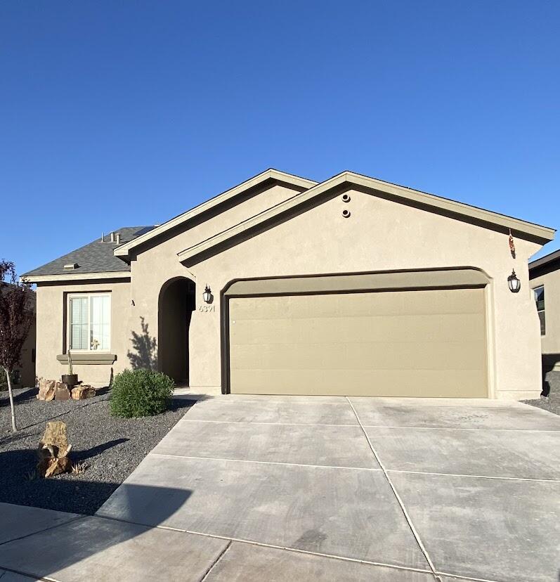 6391 Red Falcon Drive NE, Rio Rancho, NM 87144