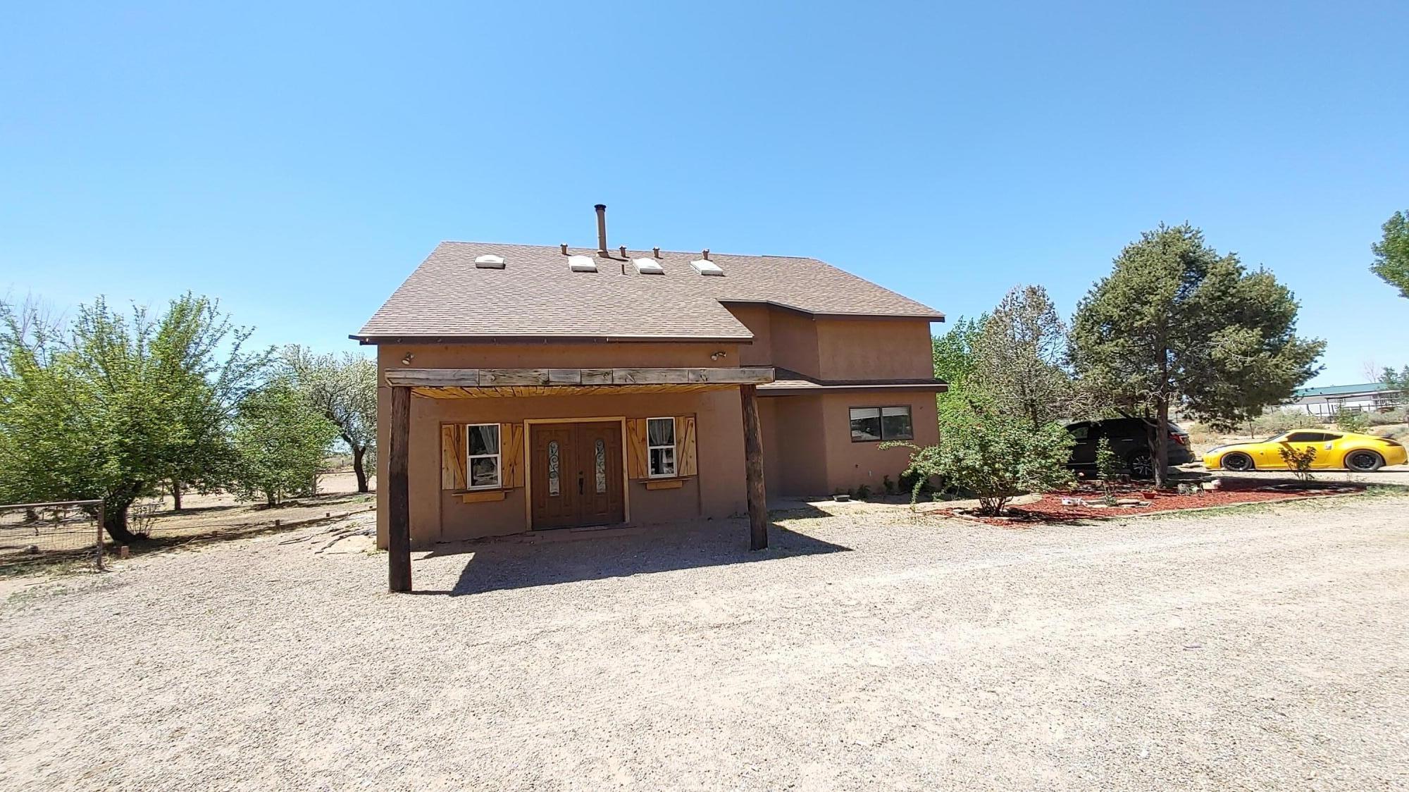 4 Leahnor Circle, Los Lunas, NM 87031