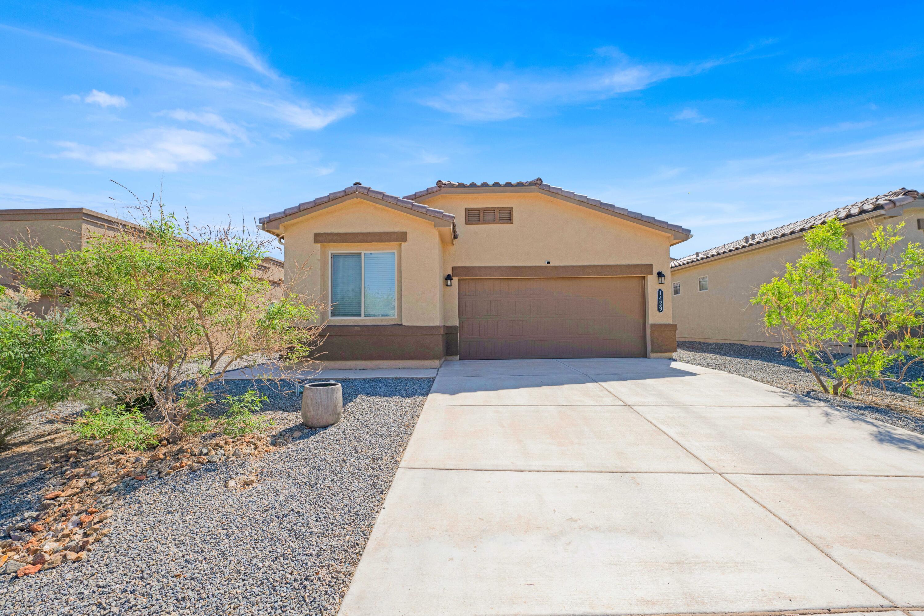 1429 Terrazas Court, Los Lunas, NM 87031