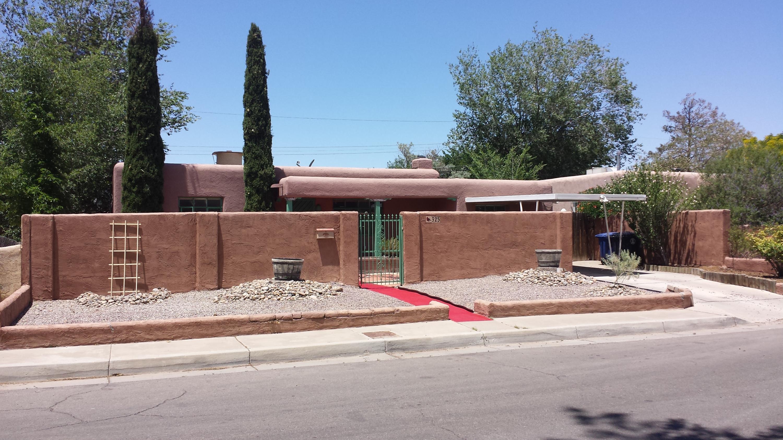 325 Laguayra Drive NE, Albuquerque, NM 87108