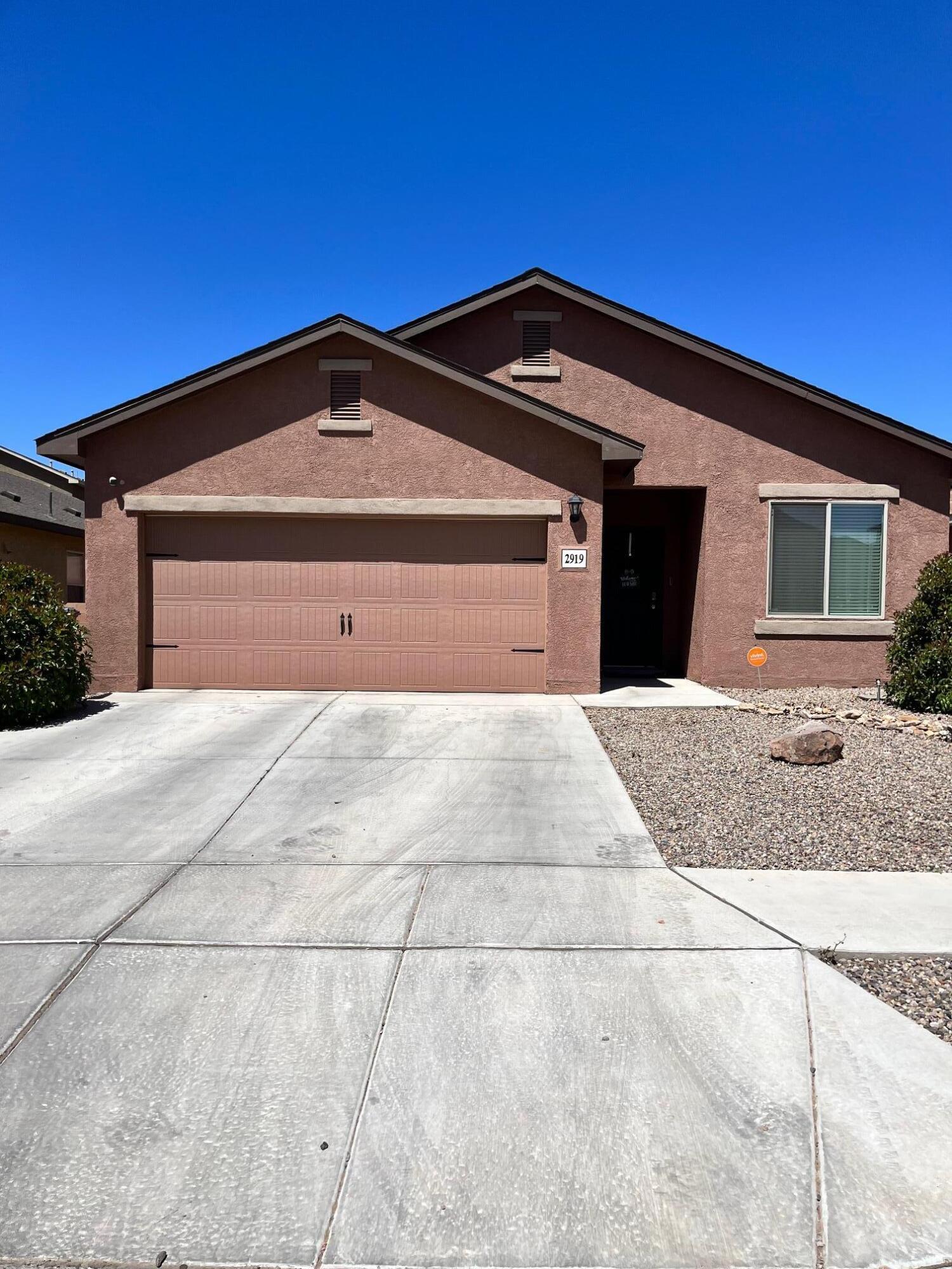 2919 Bosque De Oro Drive SW, Albuquerque, NM 87121