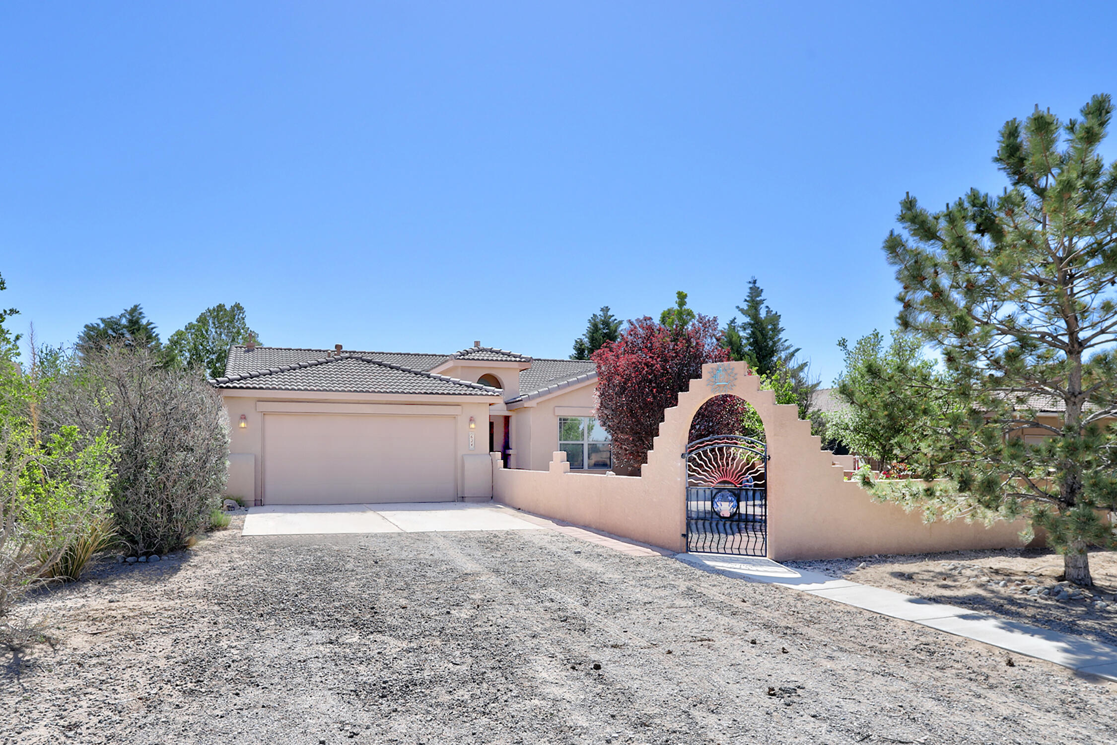 624 6Th Street NE, Rio Rancho, NM 87124