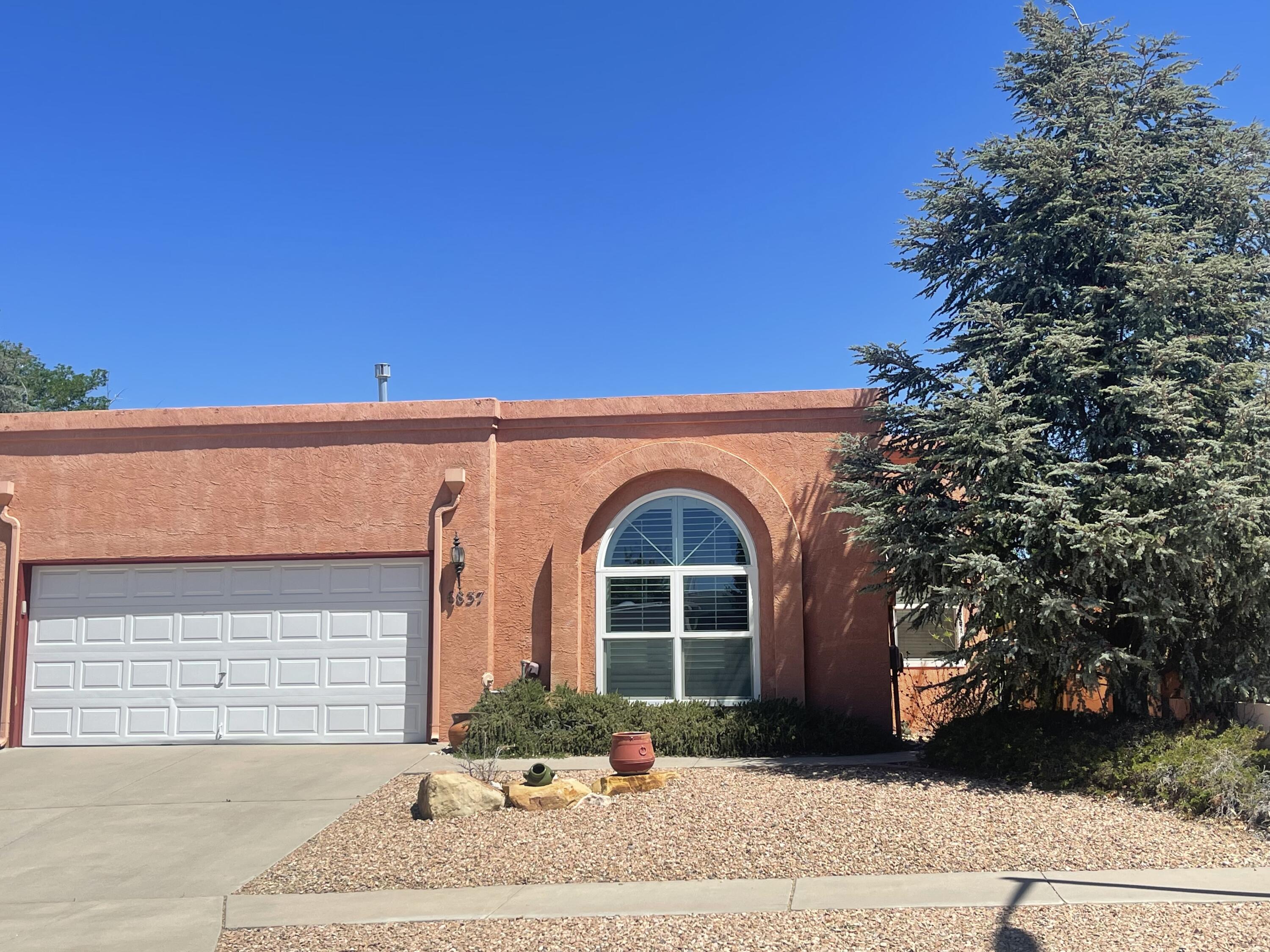 6837 Kelly Ann Road NE, Albuquerque, NM 87109
