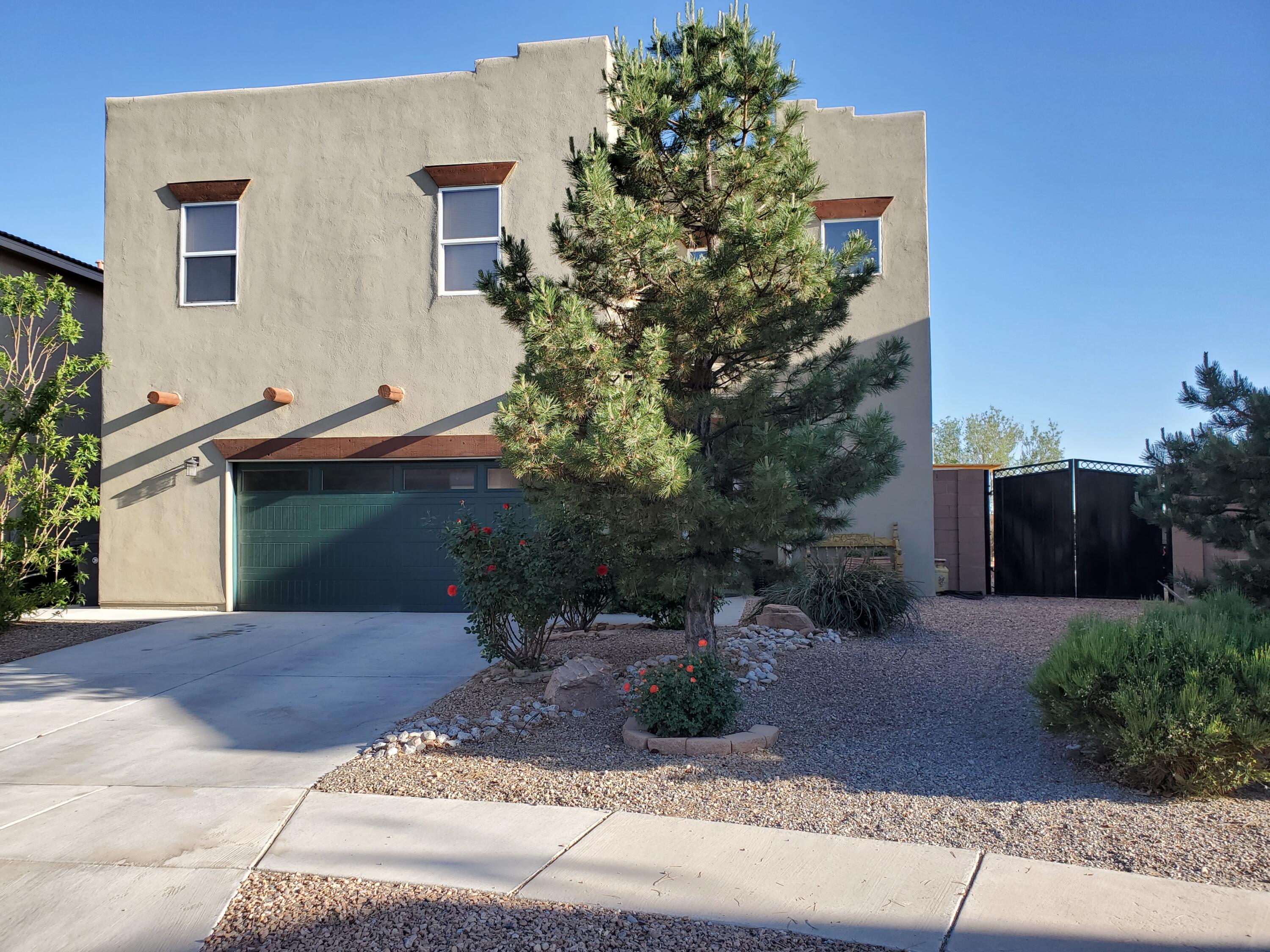 2004 Barona Avenue SE, Rio Rancho, NM 87124