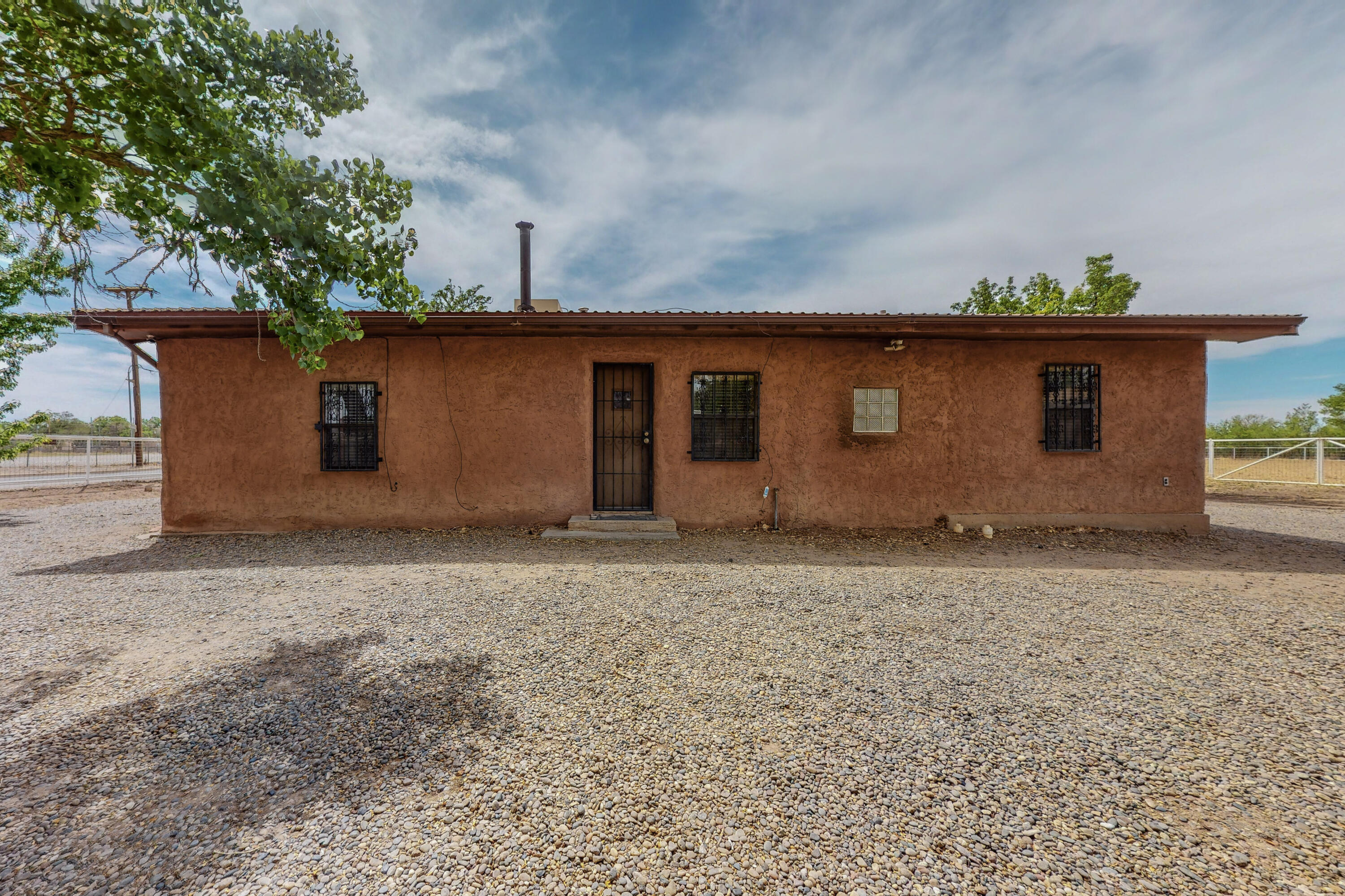 484 Vivian Road, Belen, NM 87002
