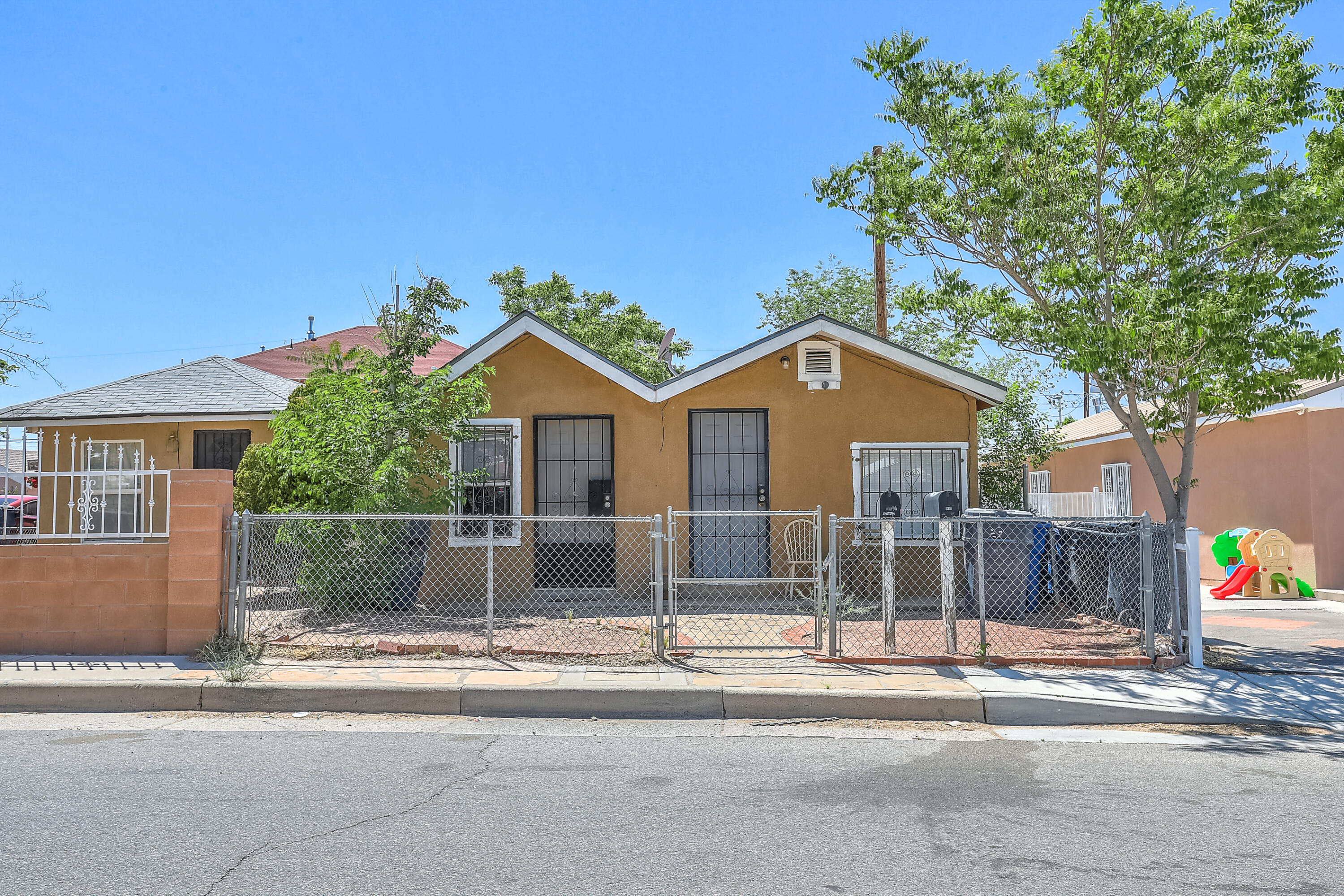 1415 Walter Street SE, Albuquerque, NM 87102