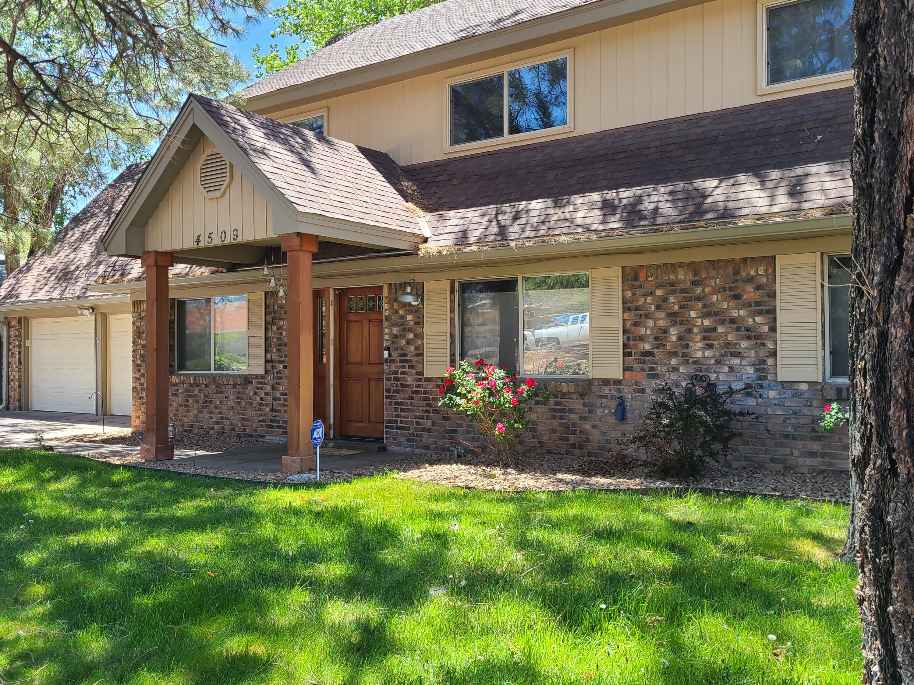 4509 Dona Marguerita Avenue NE, Albuquerque, NM 87111