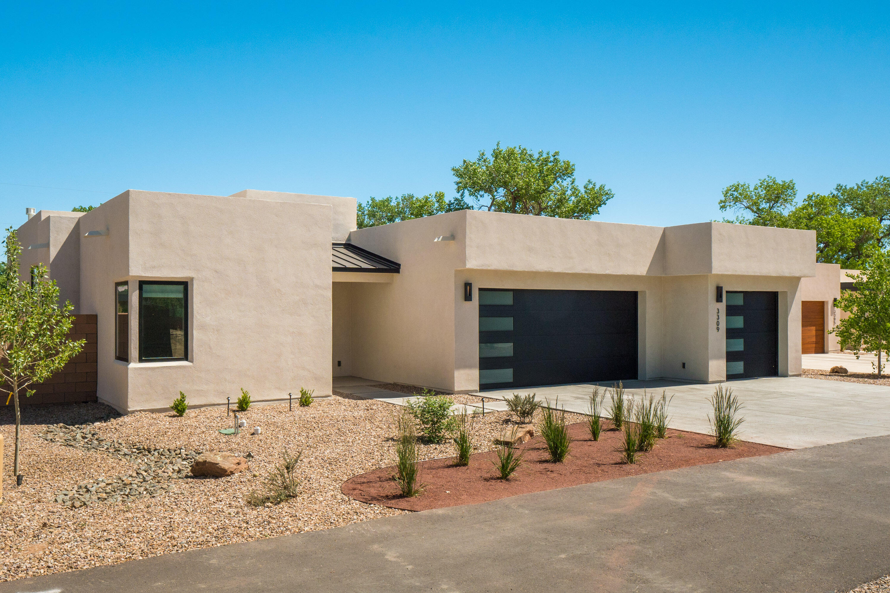 3309 Maxum Lane NW, Albuquerque, NM 87104