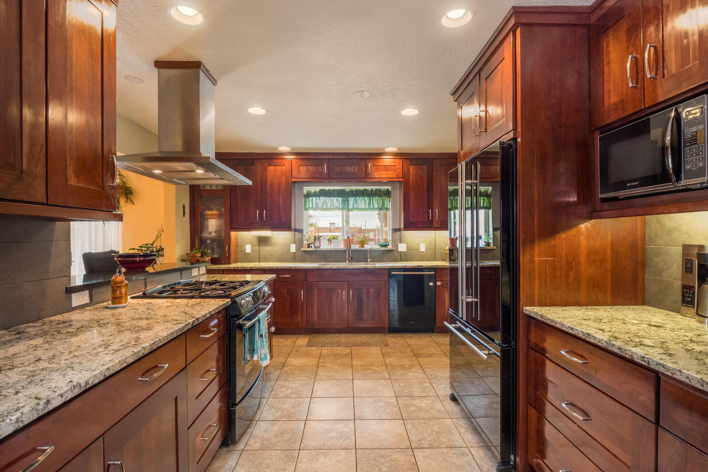 1713 Cardenas Drive NE, Albuquerque, NM 87110