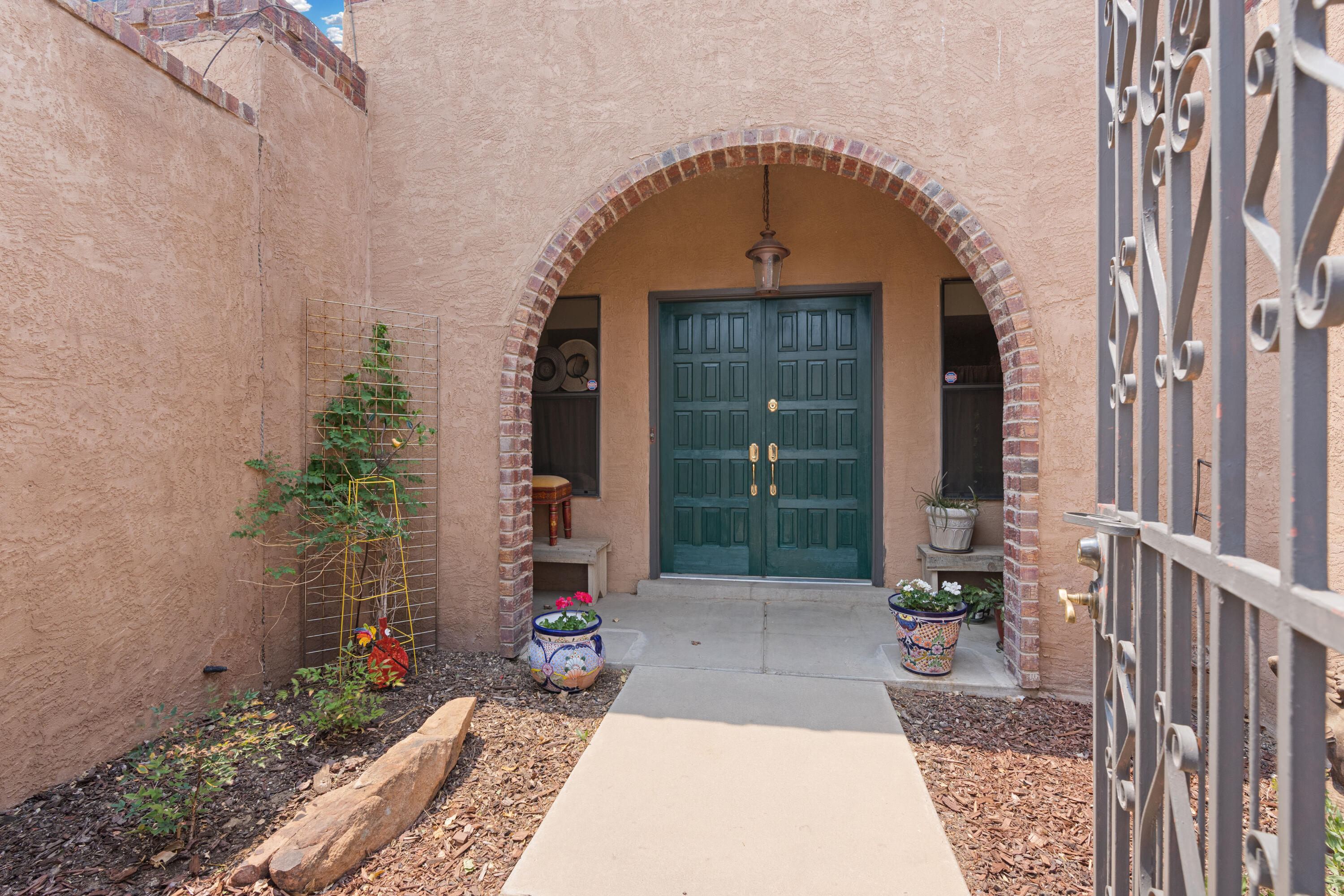 7309 Mojave Street NW, Albuquerque, NM 87120
