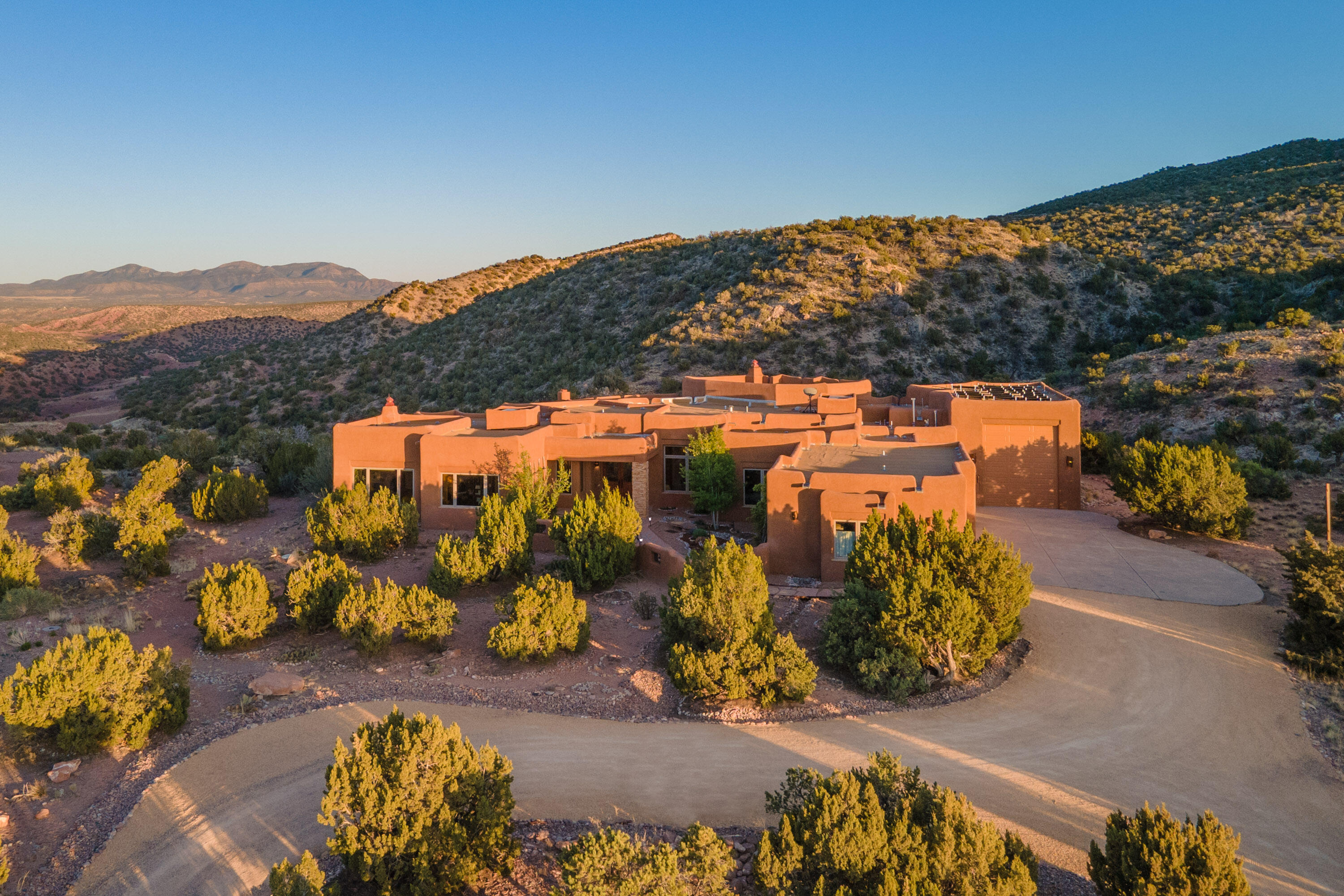 126 Diamond Tail Road, Placitas, NM 87043