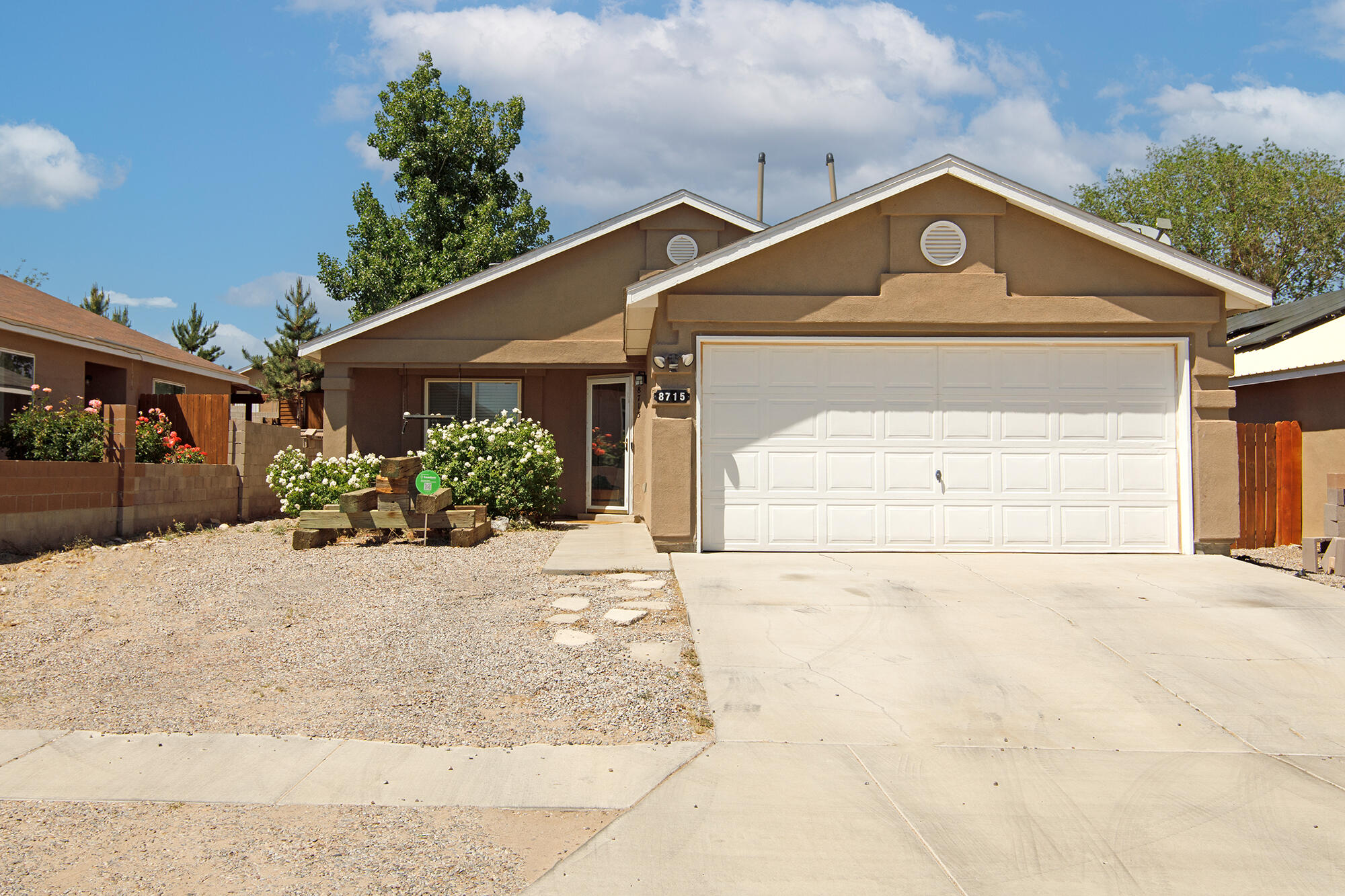 8715 Stony Creek Road SW, Albuquerque, NM 87121