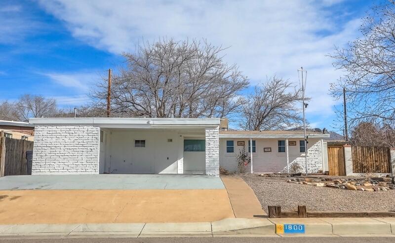 1800 Pitt Street NE, Albuquerque, NM 87112