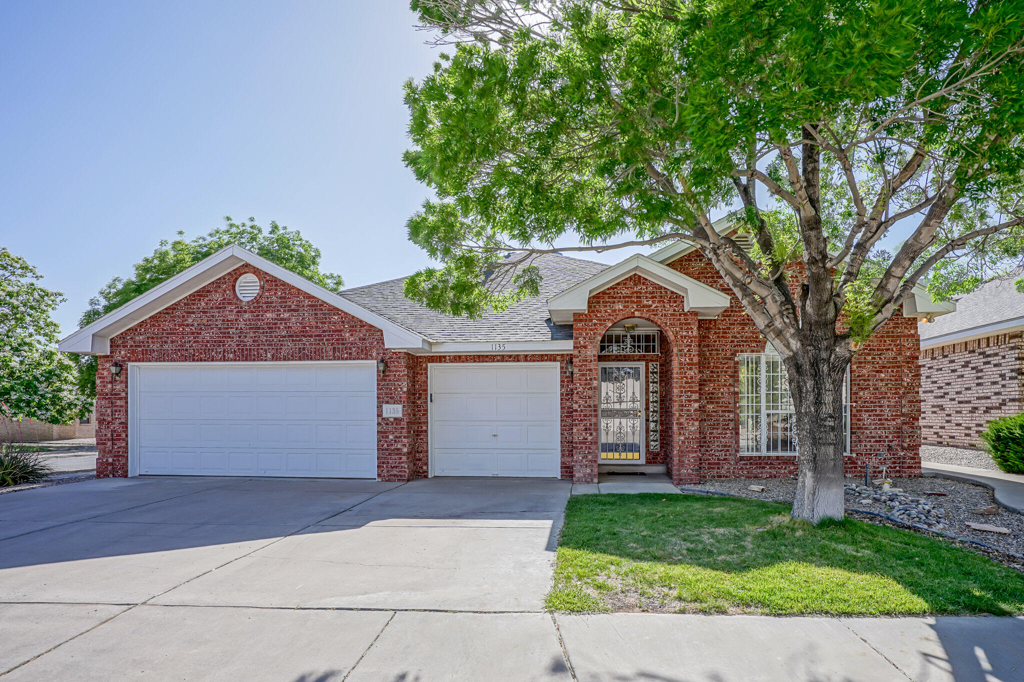 Open House Saturday 5/28 11am-2pm Terrific One Owner Home in desirable subdivision of Willow Wood. Corner Lot, 3 car garage, 2 master bedrooms with walk-out patio doors, 2 large living areas, 3 full baths, gas fireplace, large backyard fountain.  Tons of storage space, Just minutes to I-40, Sandia Labs and Kirkland AFB.  All original, ready for the new owner to cast their own style and updates!  This won't last!