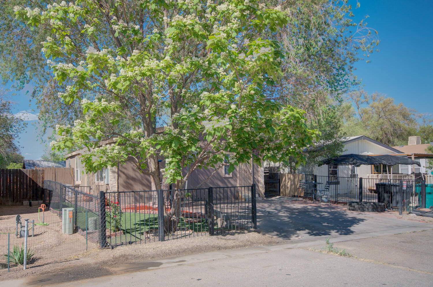 1637 El Patio Place SW, Albuquerque, NM 87105