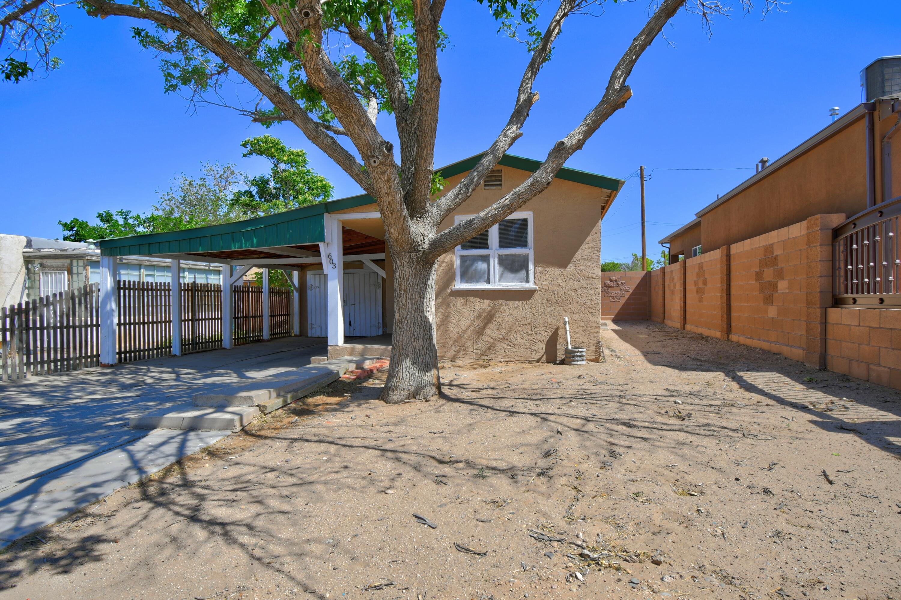 603 Smith Avenue SE, Albuquerque, NM 87102