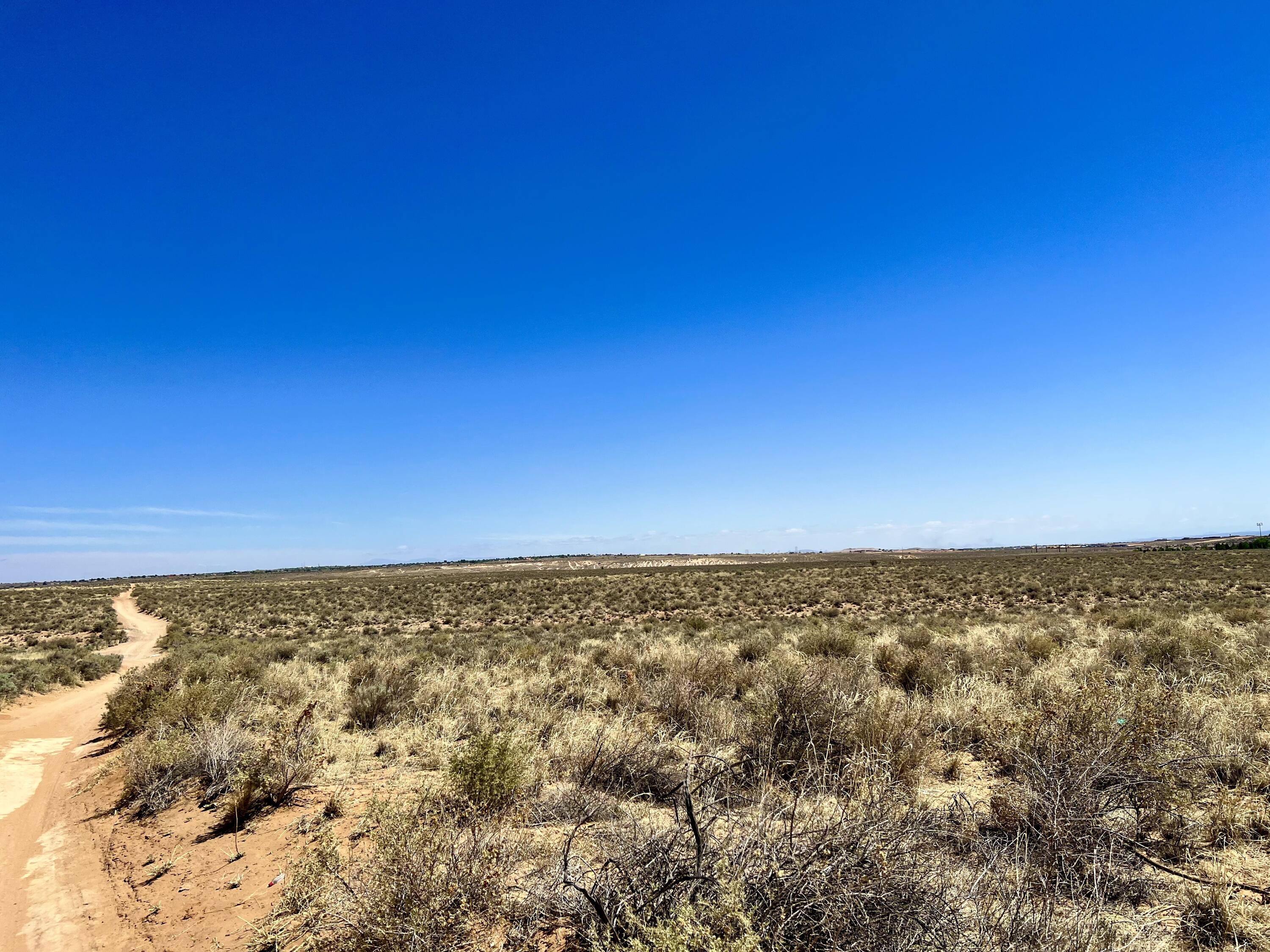 Paradise West Portion Tr 14 NW, Albuquerque, NM 87114