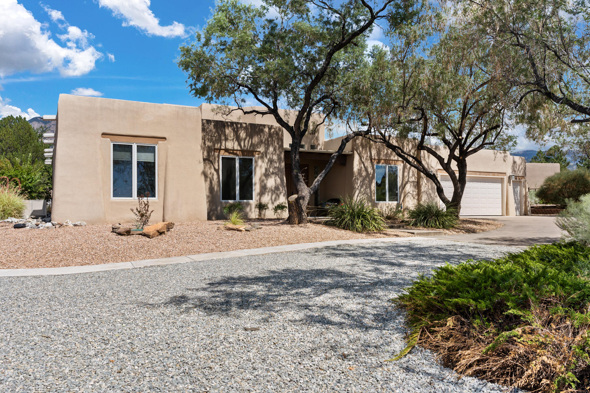 11821 San Rafael Avenue NE, Albuquerque, NM 87122