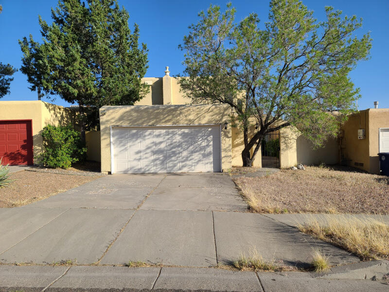 Fantastic neighborhood in NE Albuquerque. Easy access to parks, shopping, restaurants and schools, CNM is also nearby. Do not trespass. Property is occupied and occupants are not to be disturbed under any circumstances.