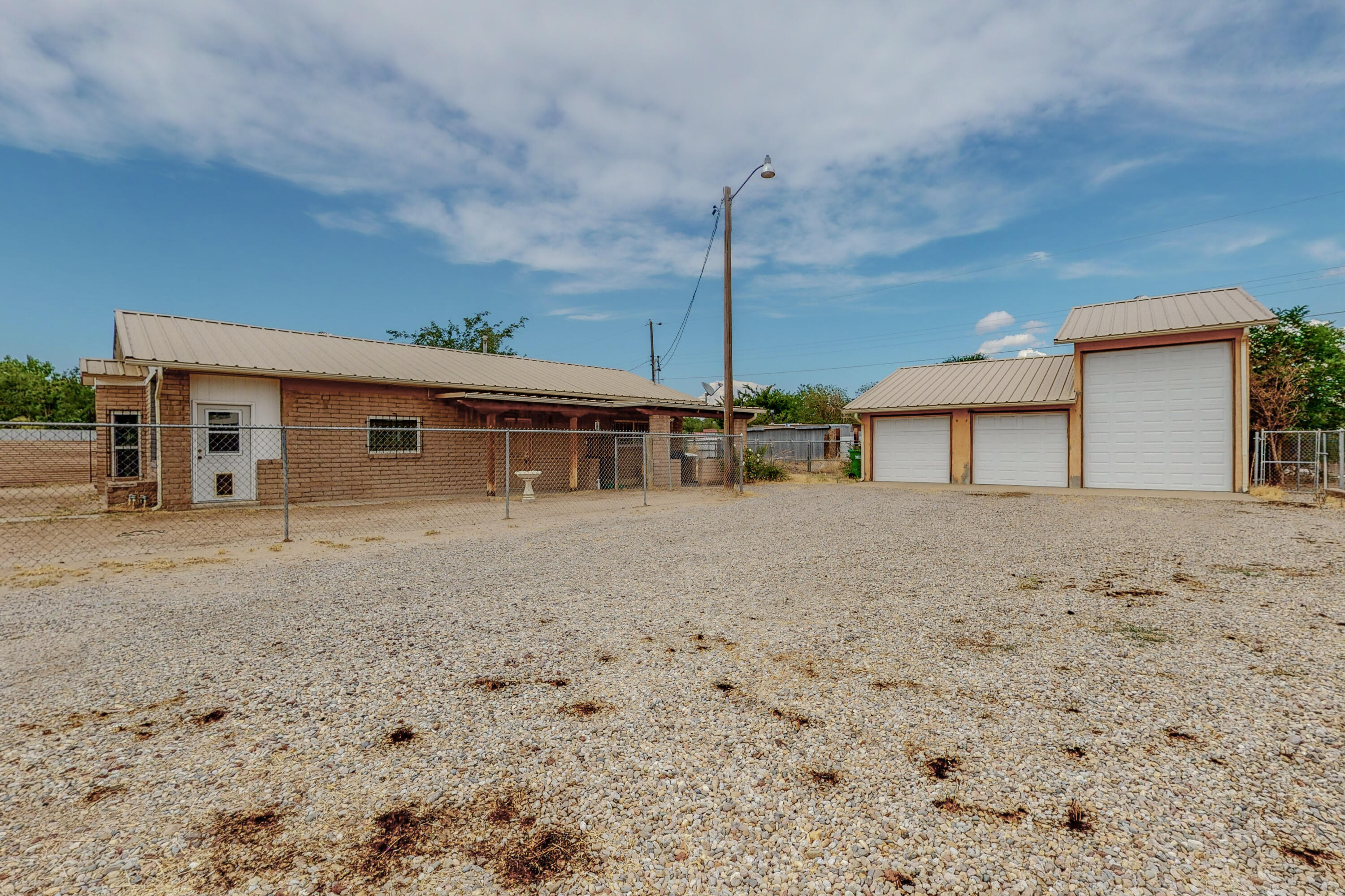 3028 Dover Road SW, Albuquerque, NM 87105