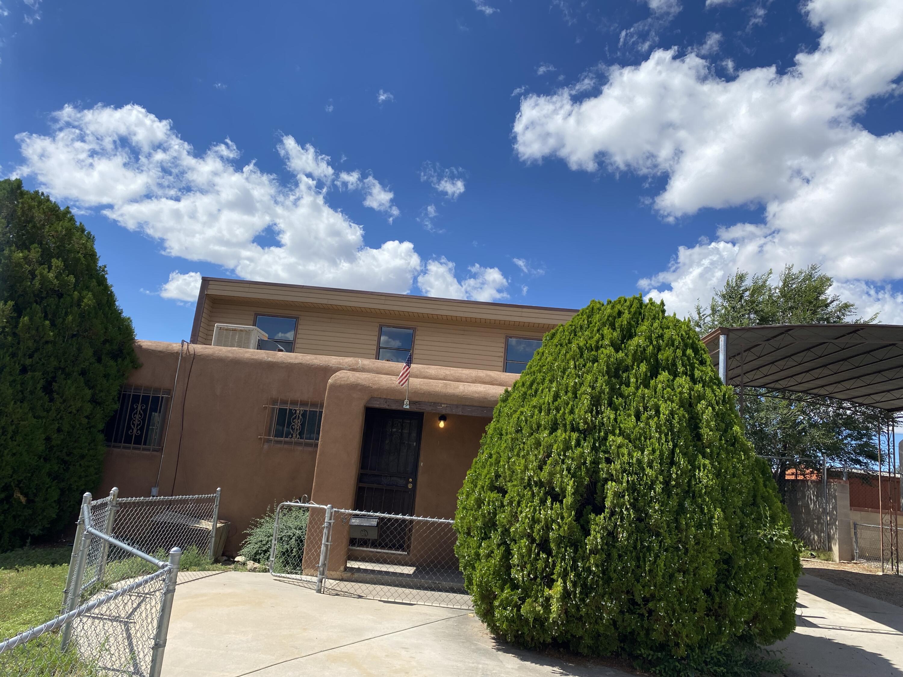 2413 Elizabeth Street NE, Albuquerque, NM 87112