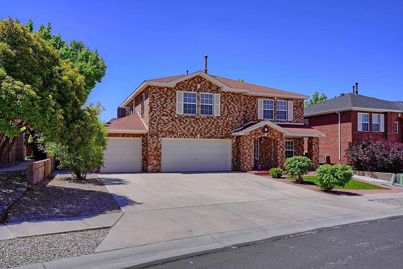 10004 Petra Court NE, Albuquerque, NM 87122