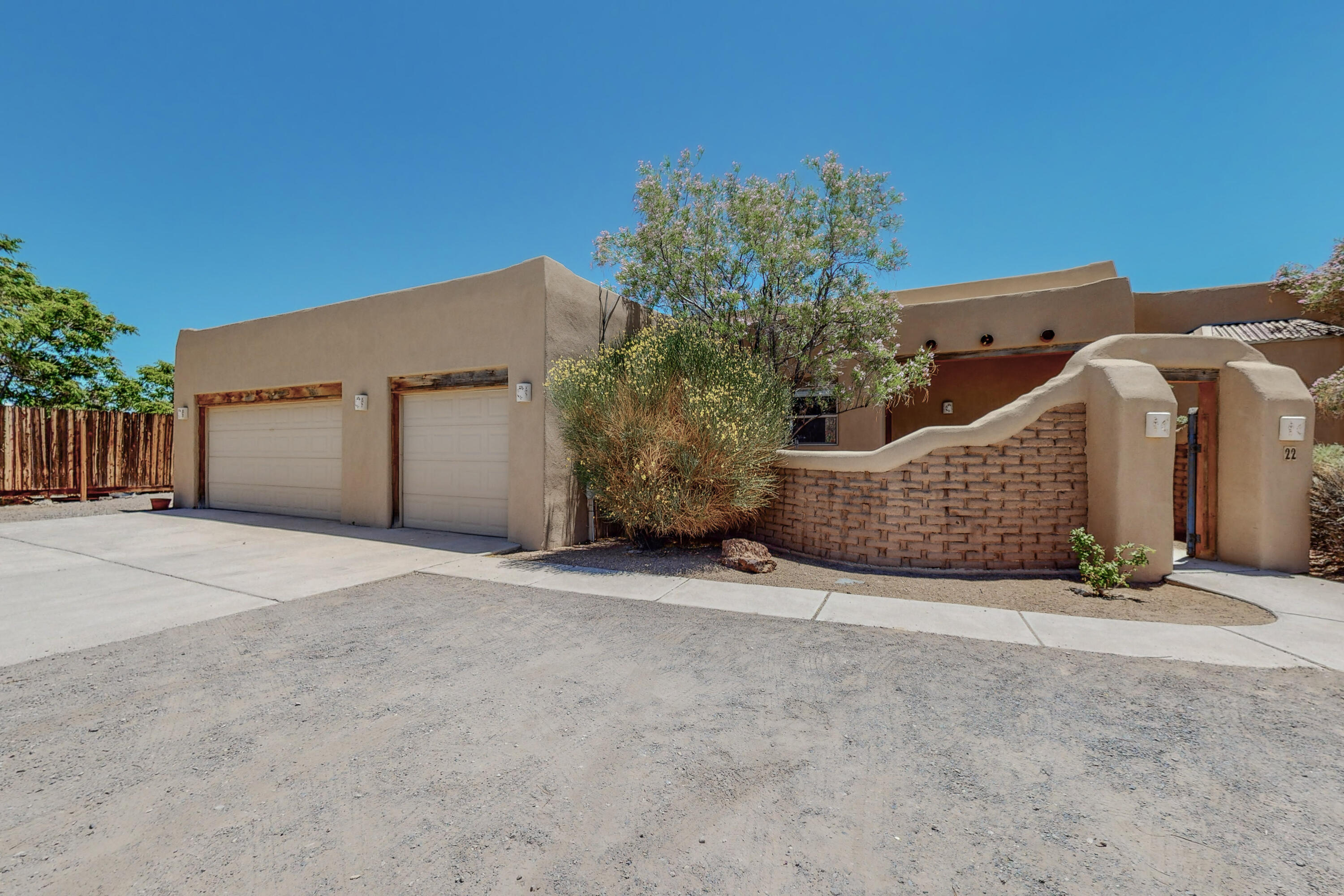22 Villa De Paz Road, Corrales, NM 87048