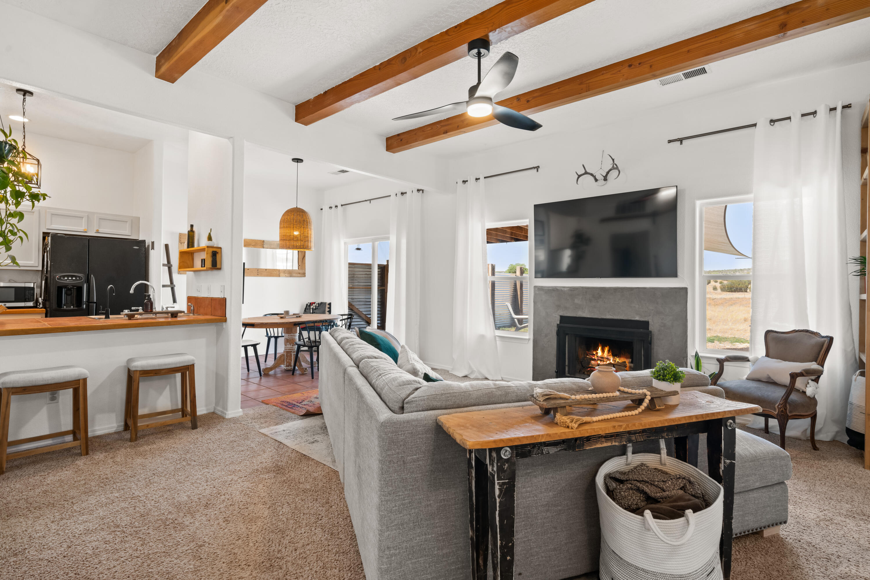 7 Fall Road, Edgewood, NM 87015