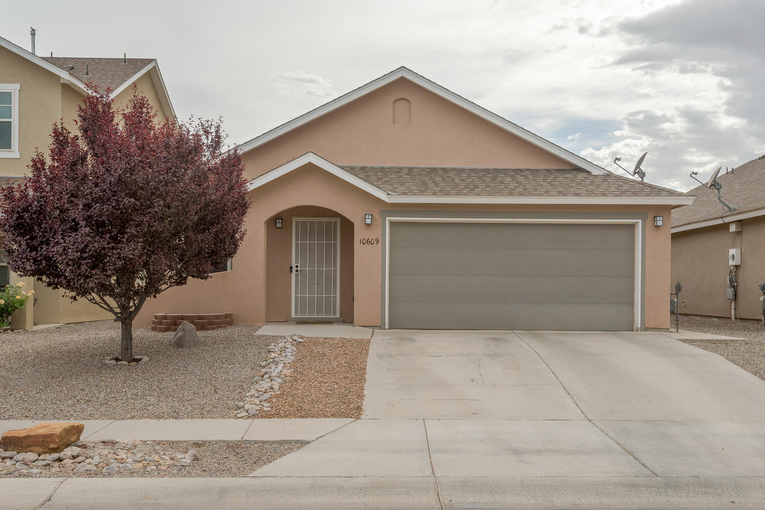 Step inside to this beautifully upgraded Artistic home. Ceramic tile throughout, freshly painted walls, and upgraded bathrooms- with solid wood vanity and quartz counter tops! Enjoy a fully covered patio and grass landscape with a rolling gate, allowing full backyard access . NO HOA !!