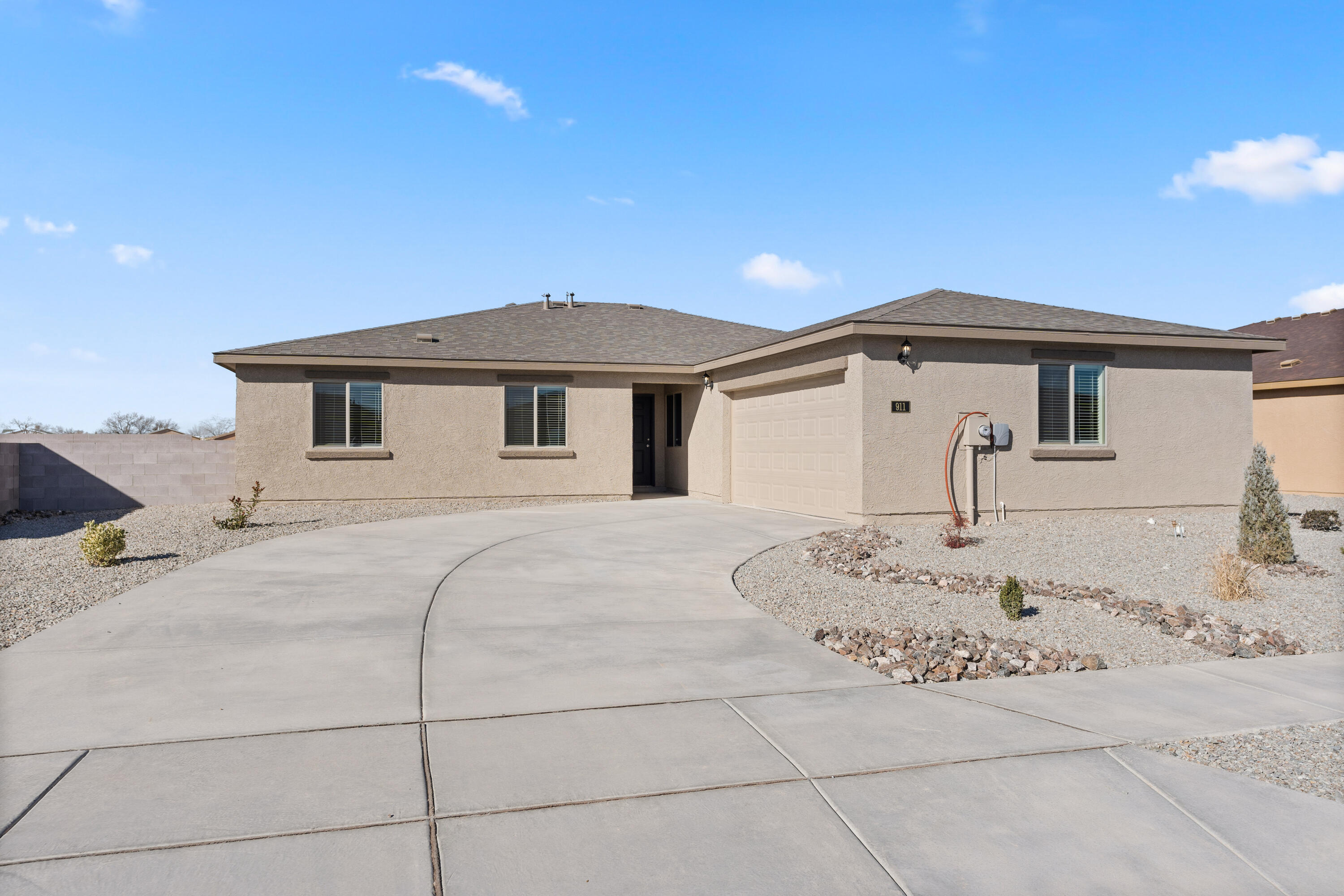 911 Camino De Las Violetas, Belen, NM 87002